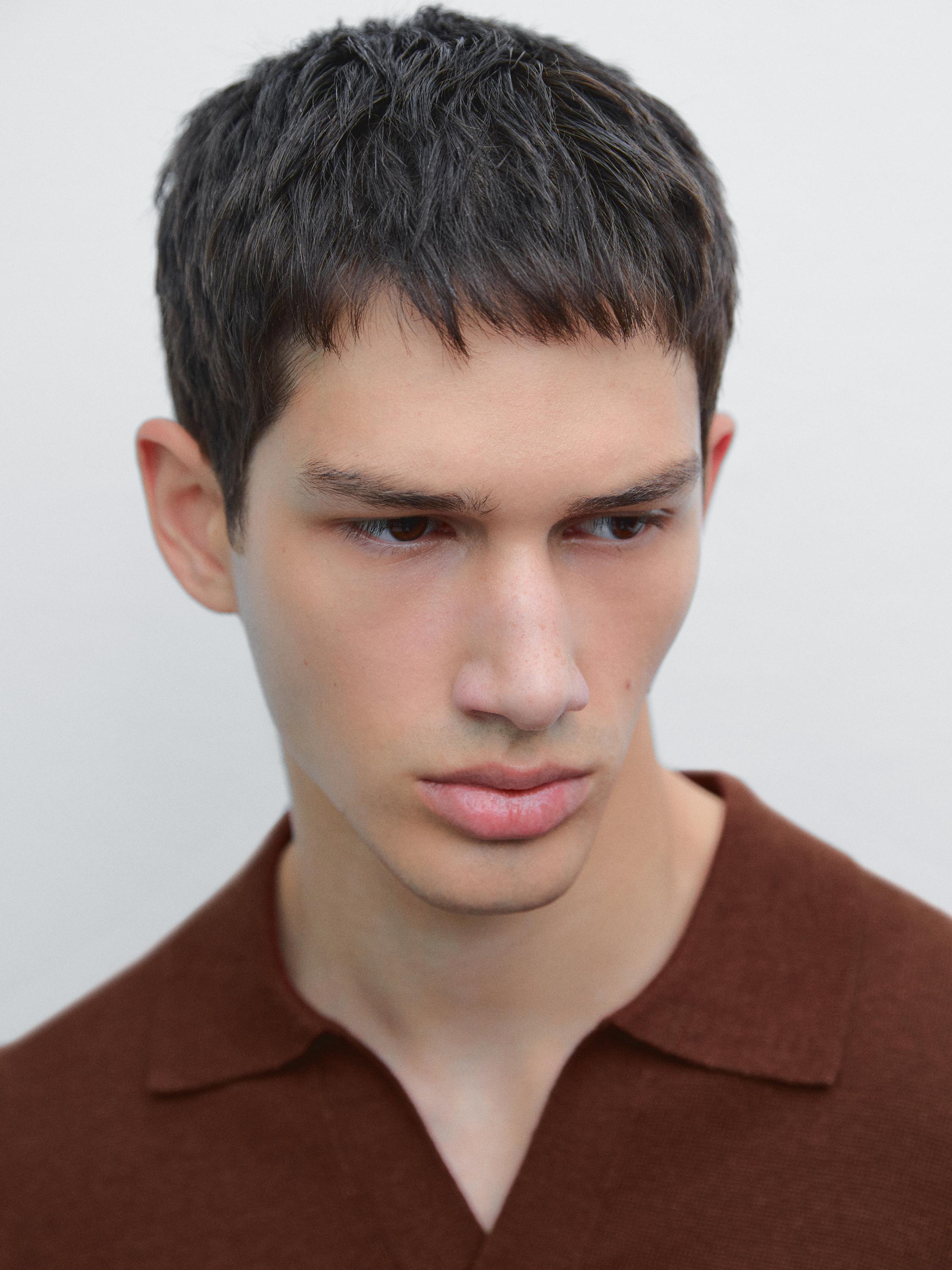 Cotton and linen blend knit V-neck polo shirt