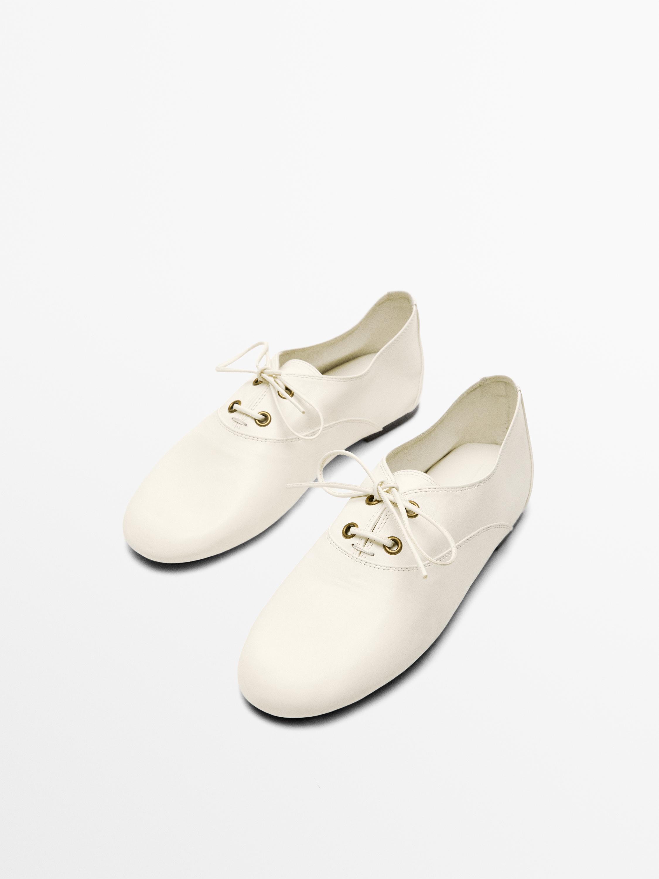 Soft leather lace-up shoes — WHITE