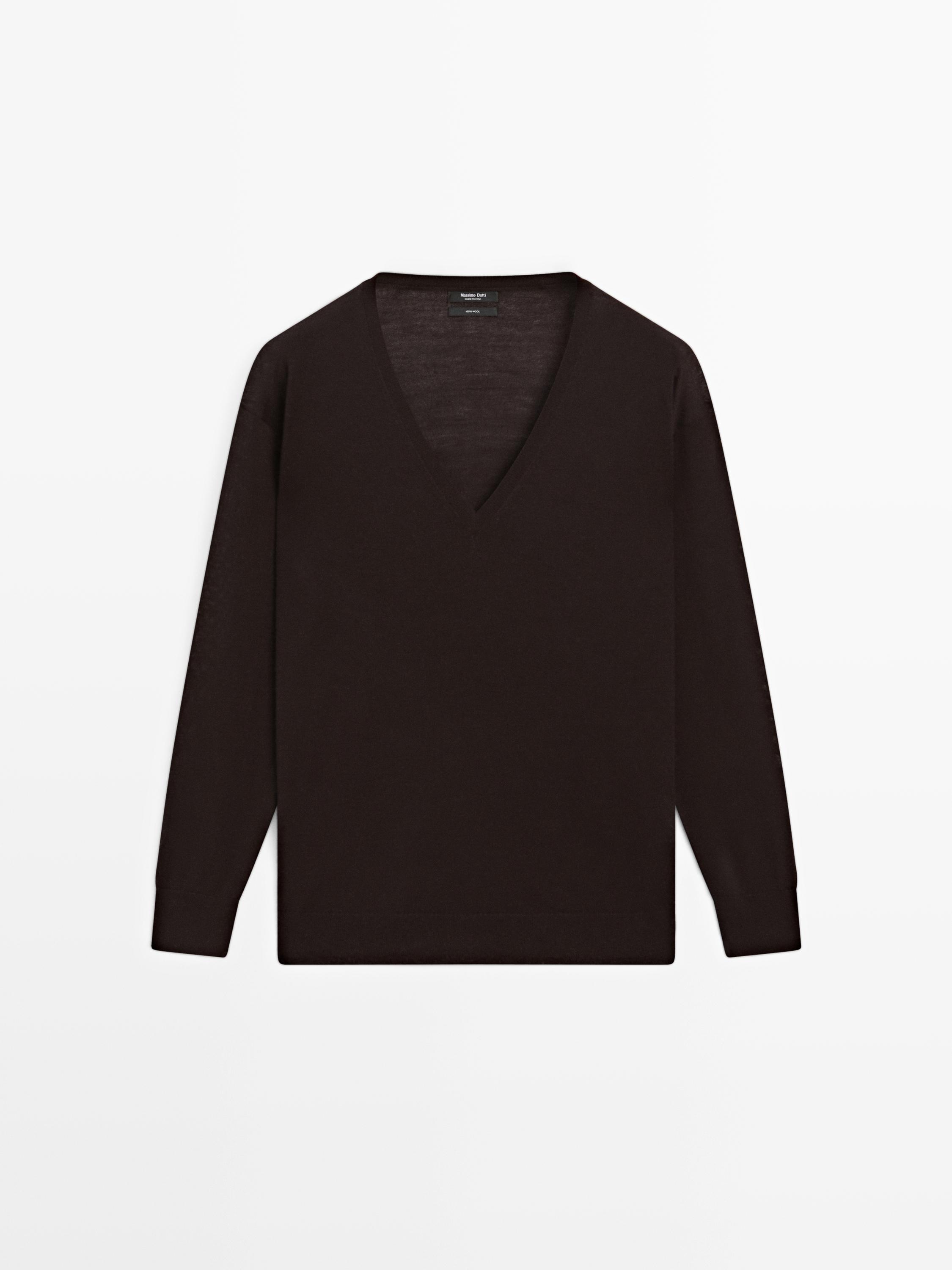 100% wool V-neck knit sweater — BROWN
