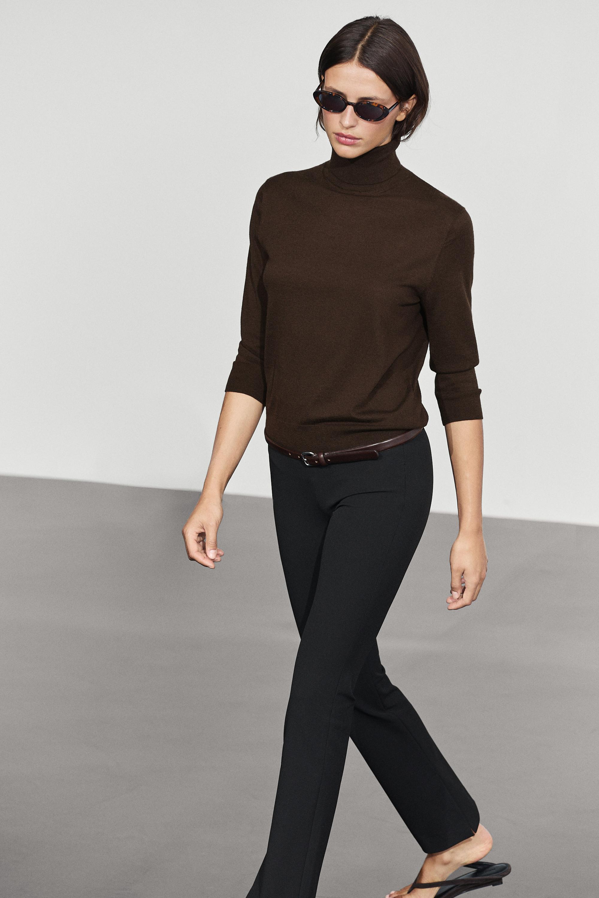 Wool blend turtleneck knit sweater — Chocolate