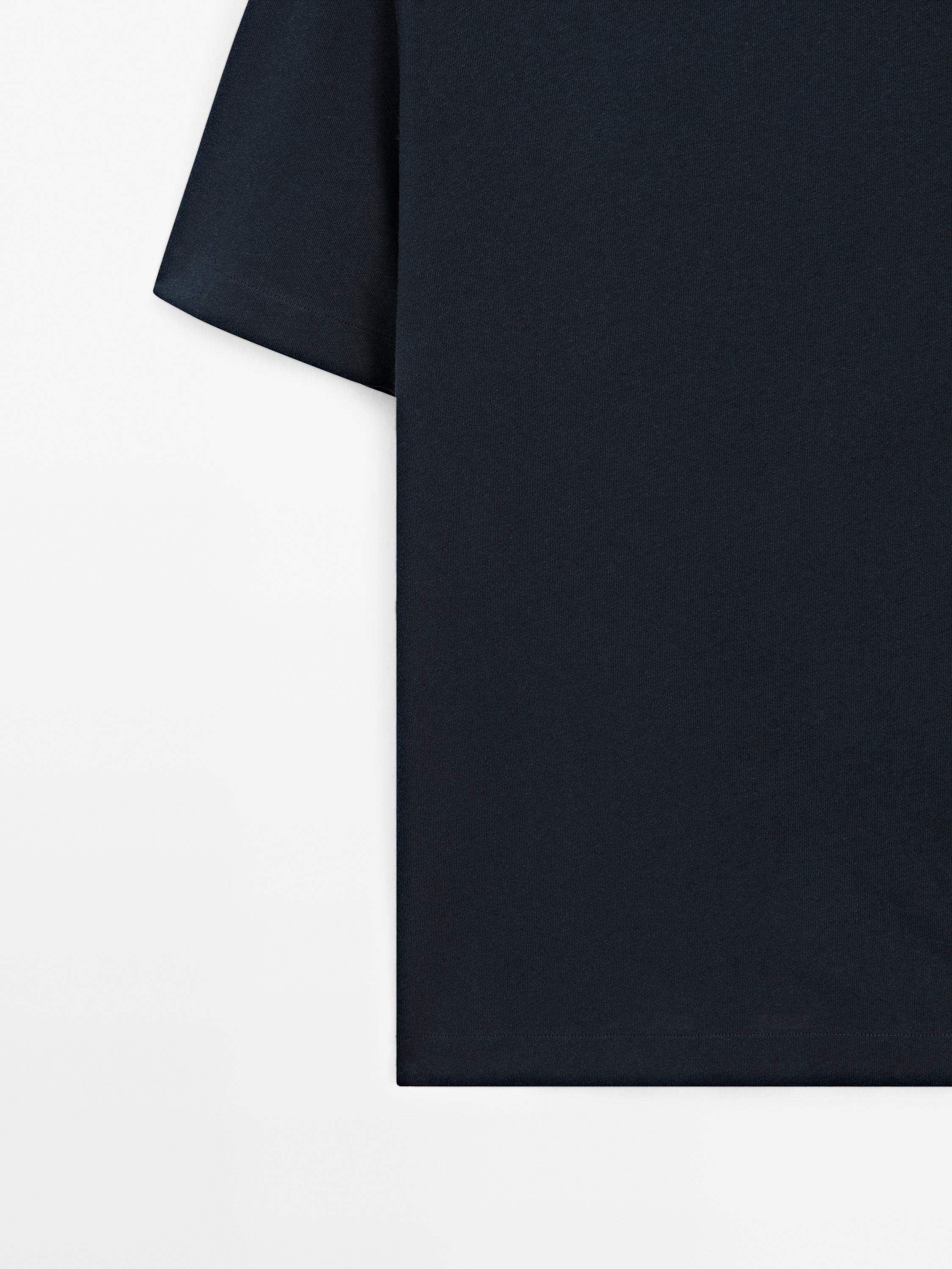 Short-sleeved T-shirt with linen