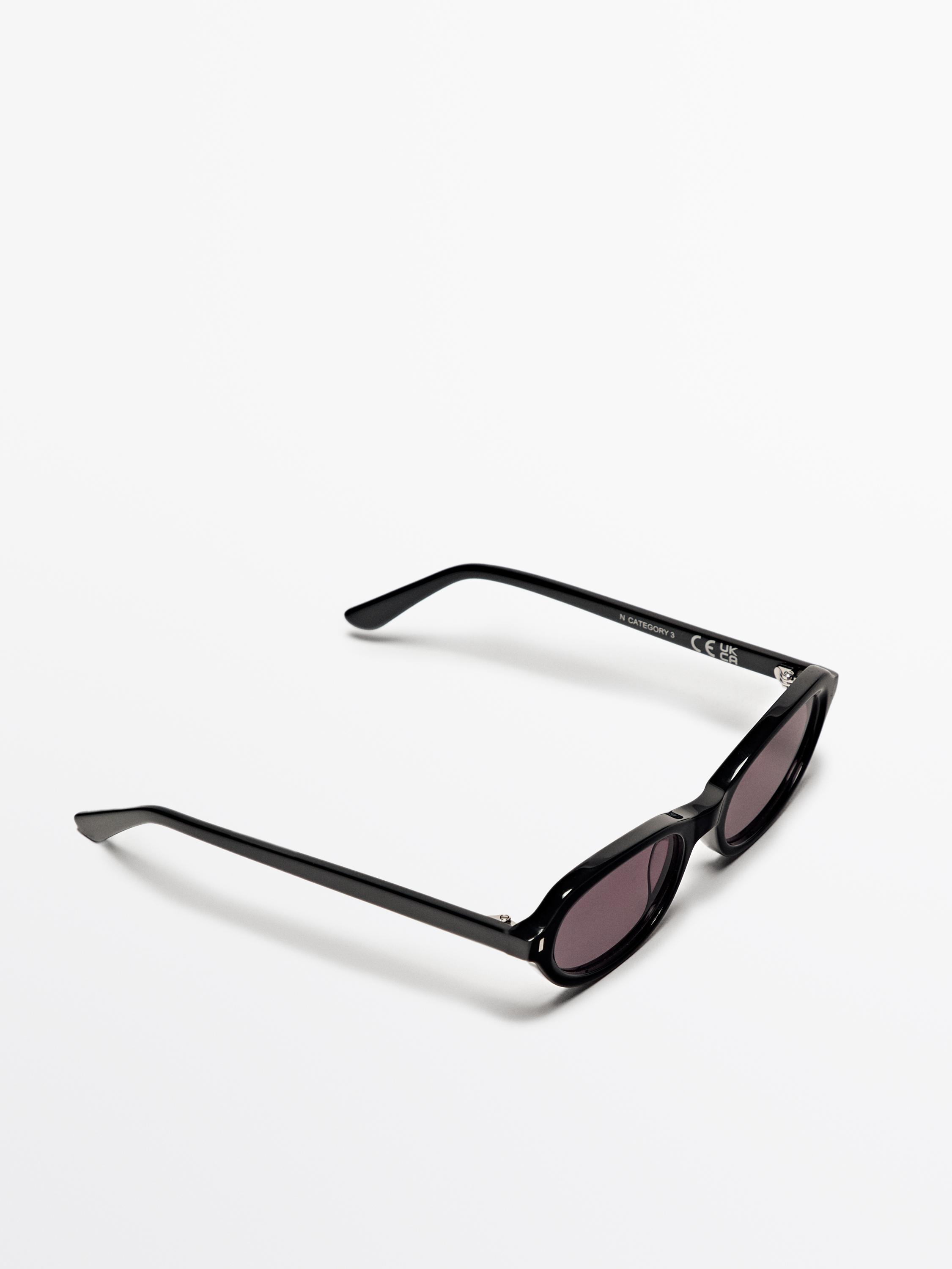 Mini oval sunglasses
