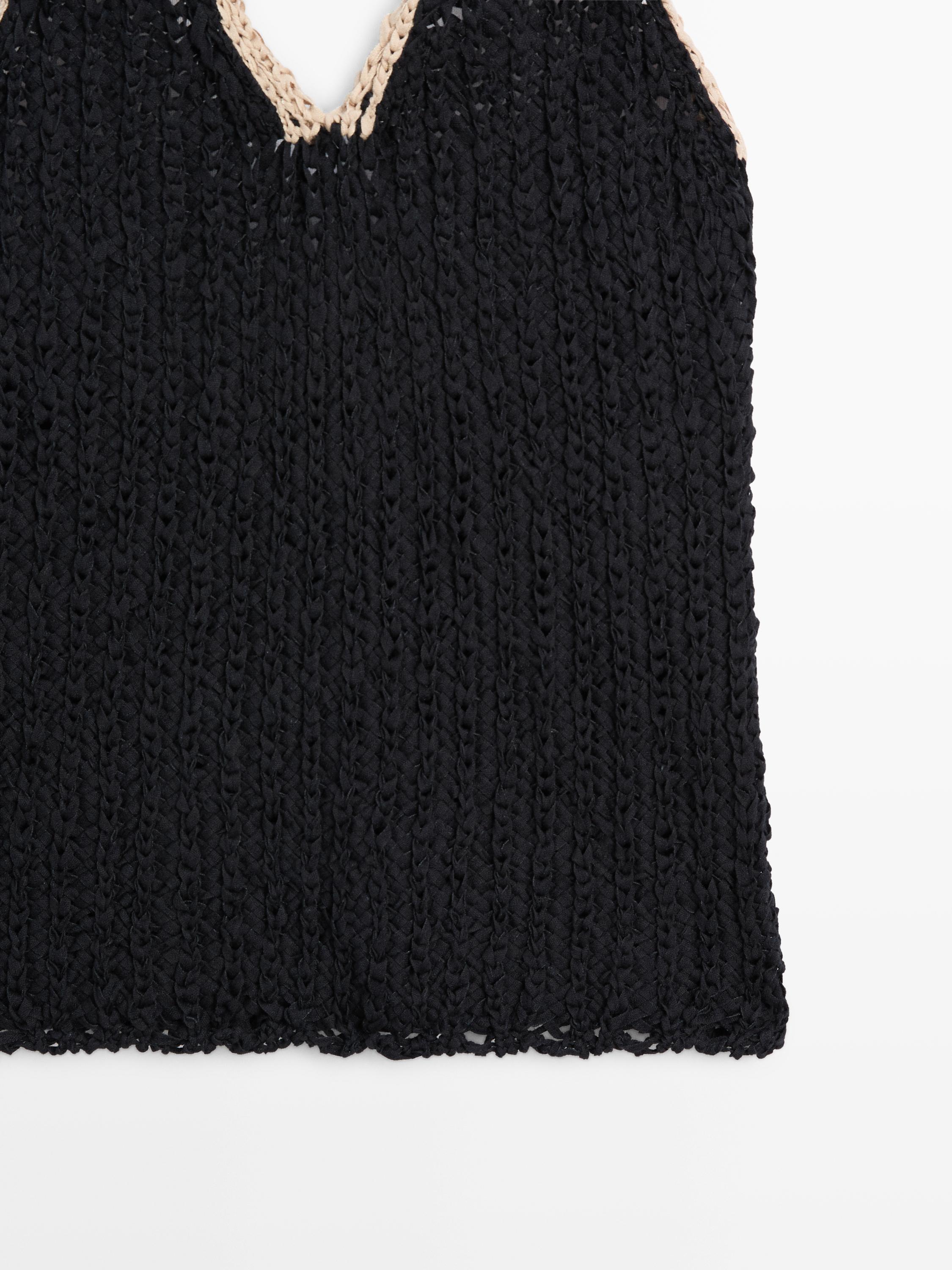 Contrast knit halter top — BLACK