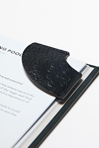 Textured leather bookmark — BLACK 4