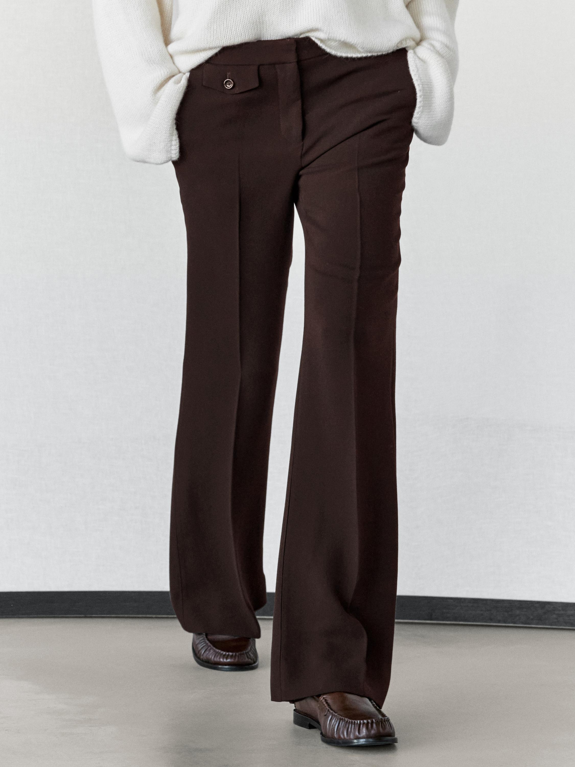 Flared trousers with pocket