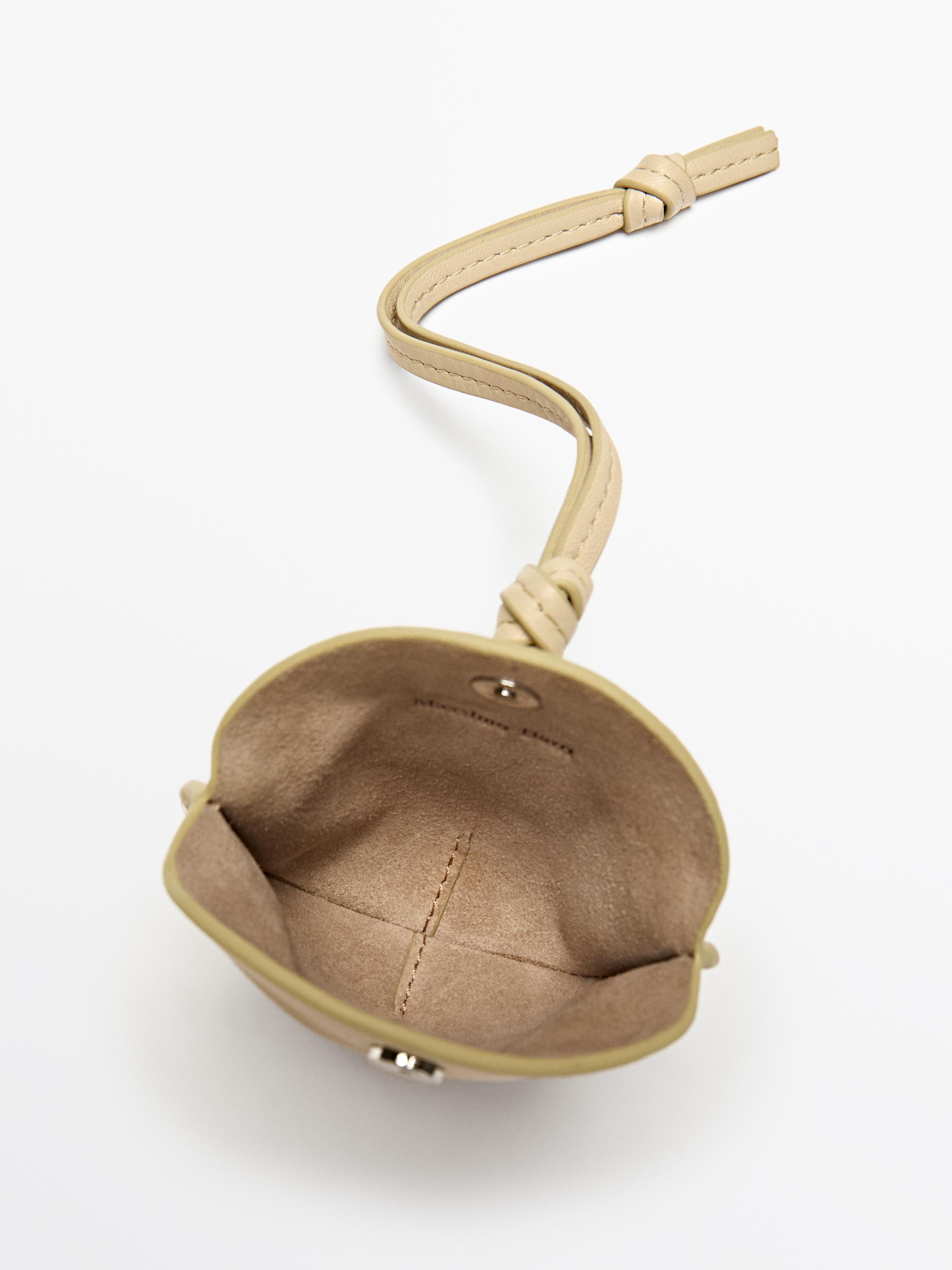 Foldable nappa leather AirPods case — Vanilla