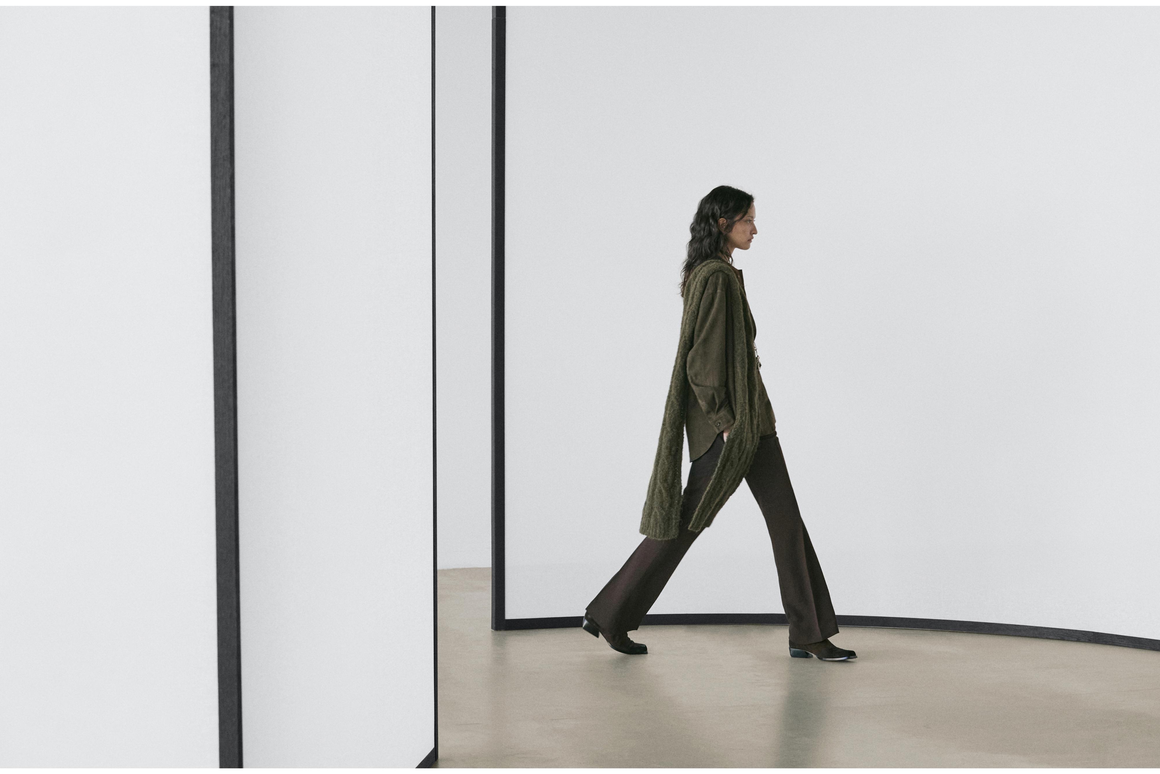 Flared trousers with pocket — Chocolate