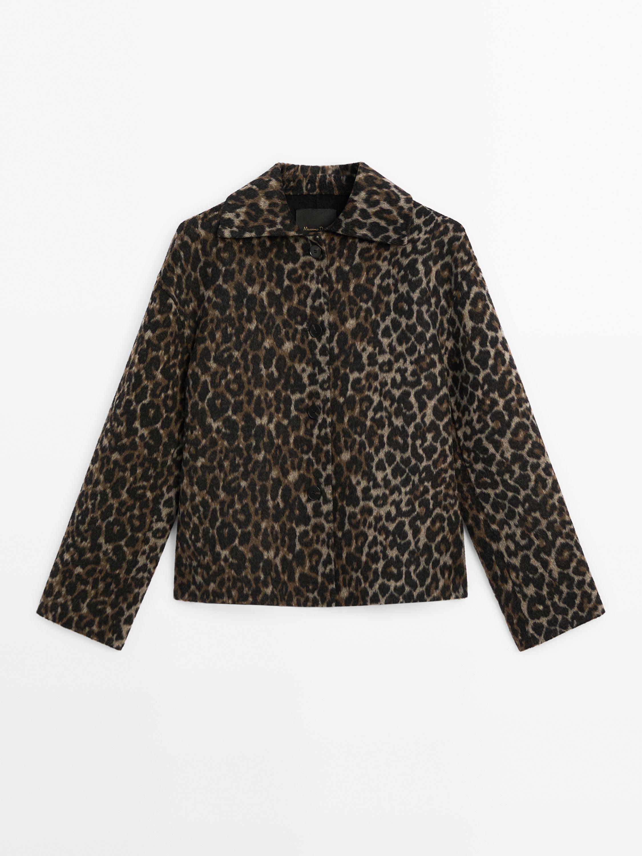 Jaqueta curta estampat animal amb llana