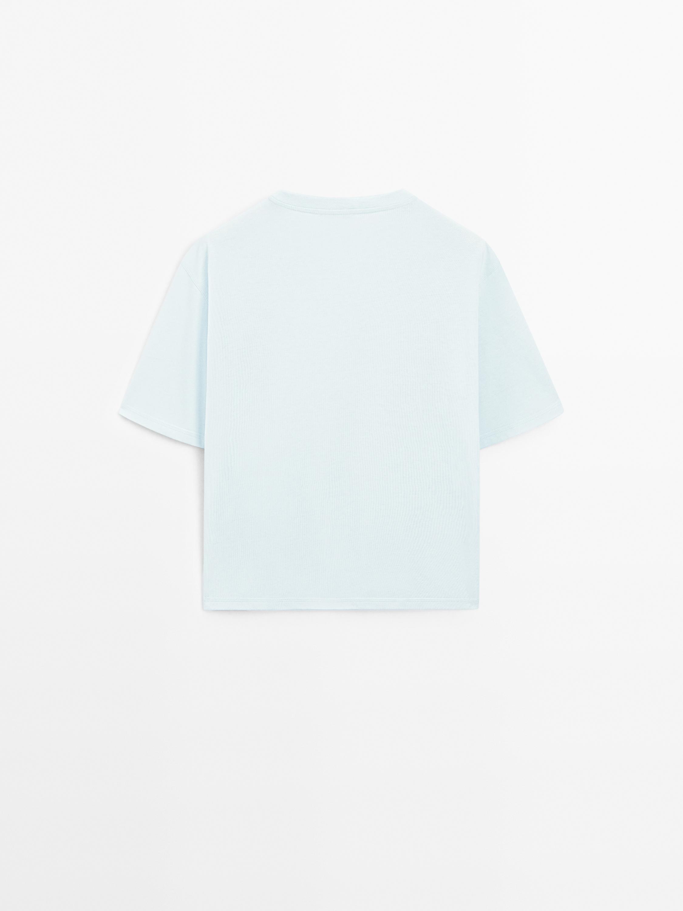 Oversize t-shirt with seam detail