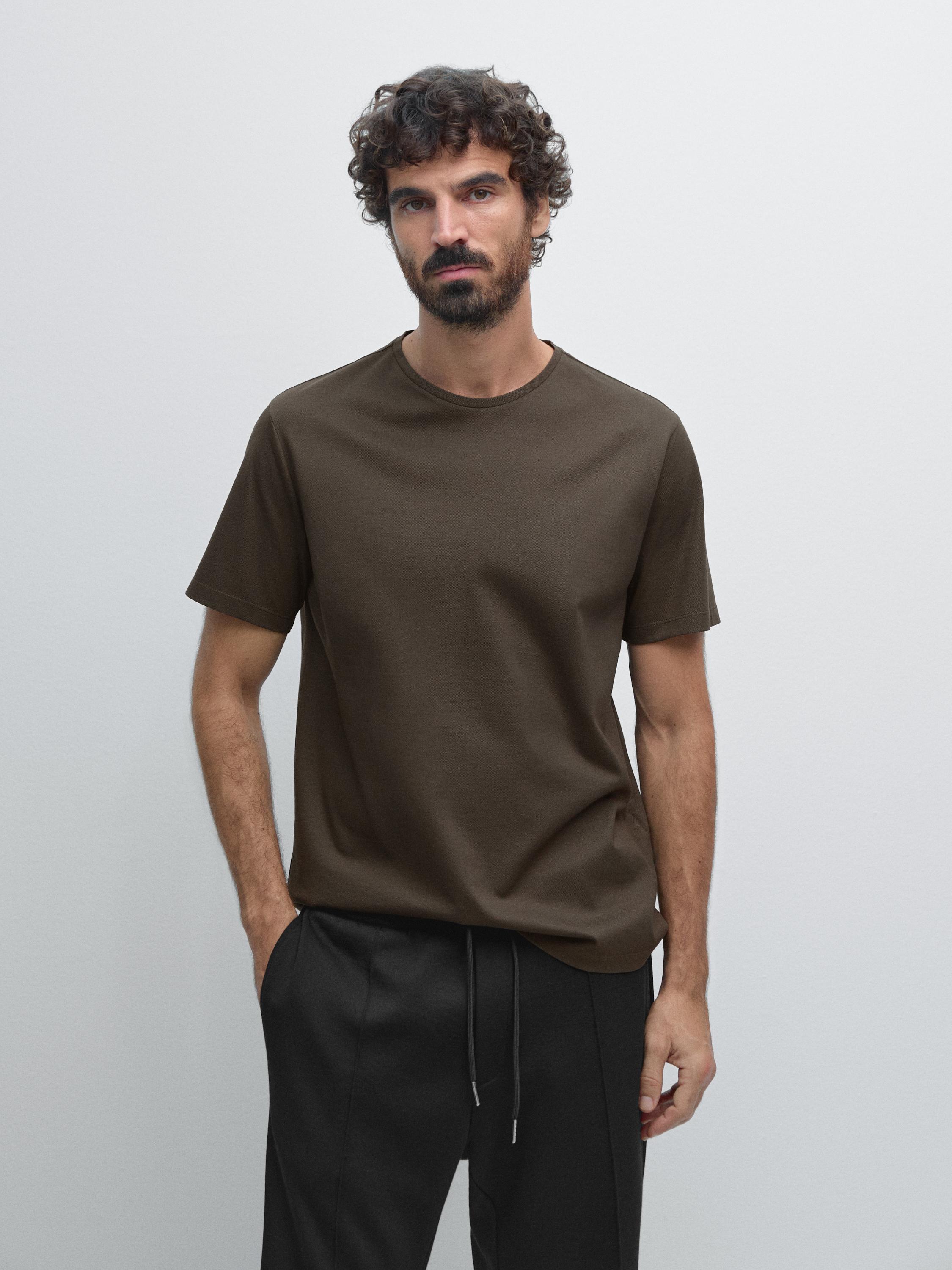 Regular fit T-shirt with crew neck