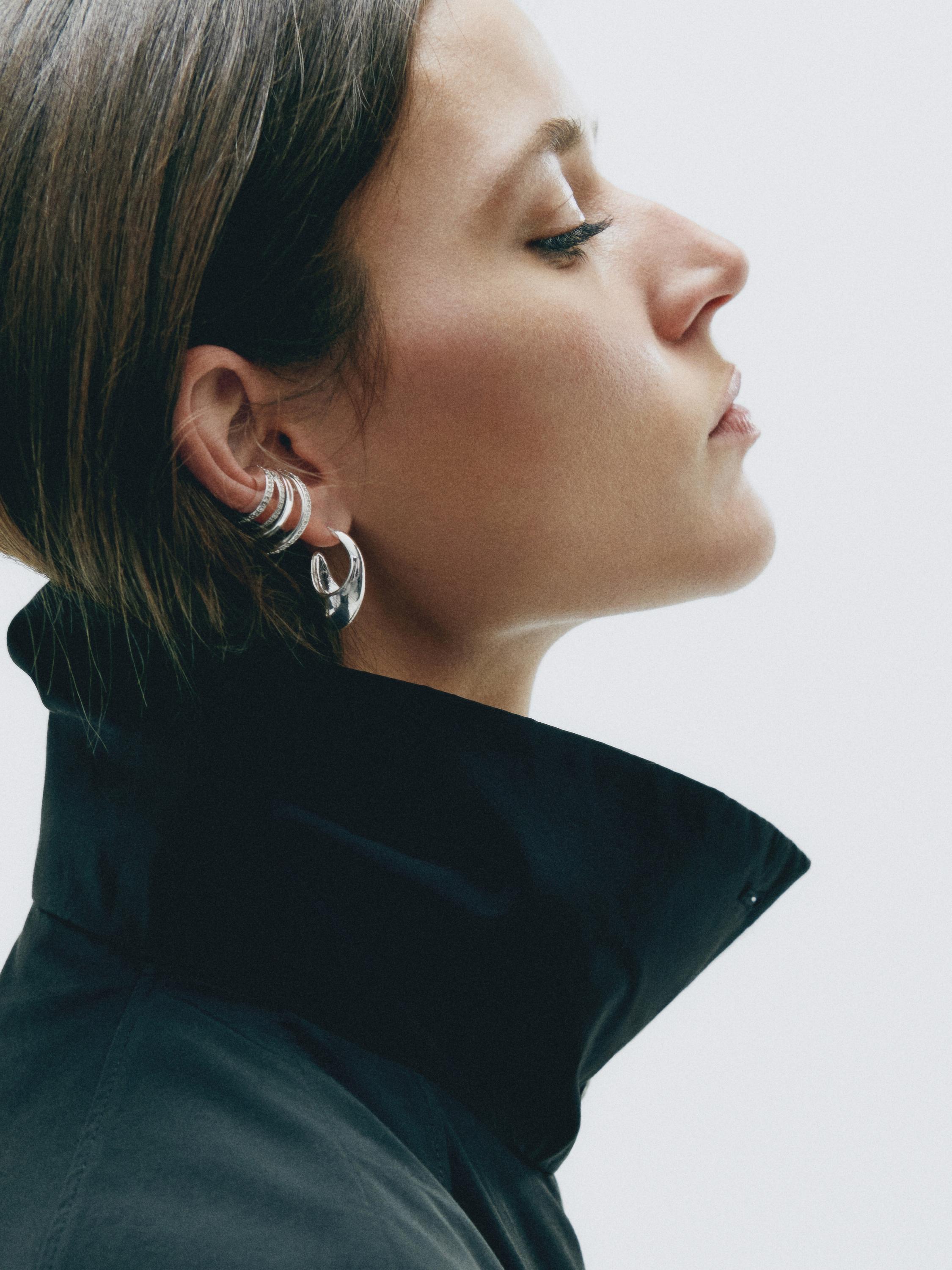 ★ Massimo Dutti★ oval l earrings 04605602808 Oval earrings · Silver · Accessories | Massimo Dutti