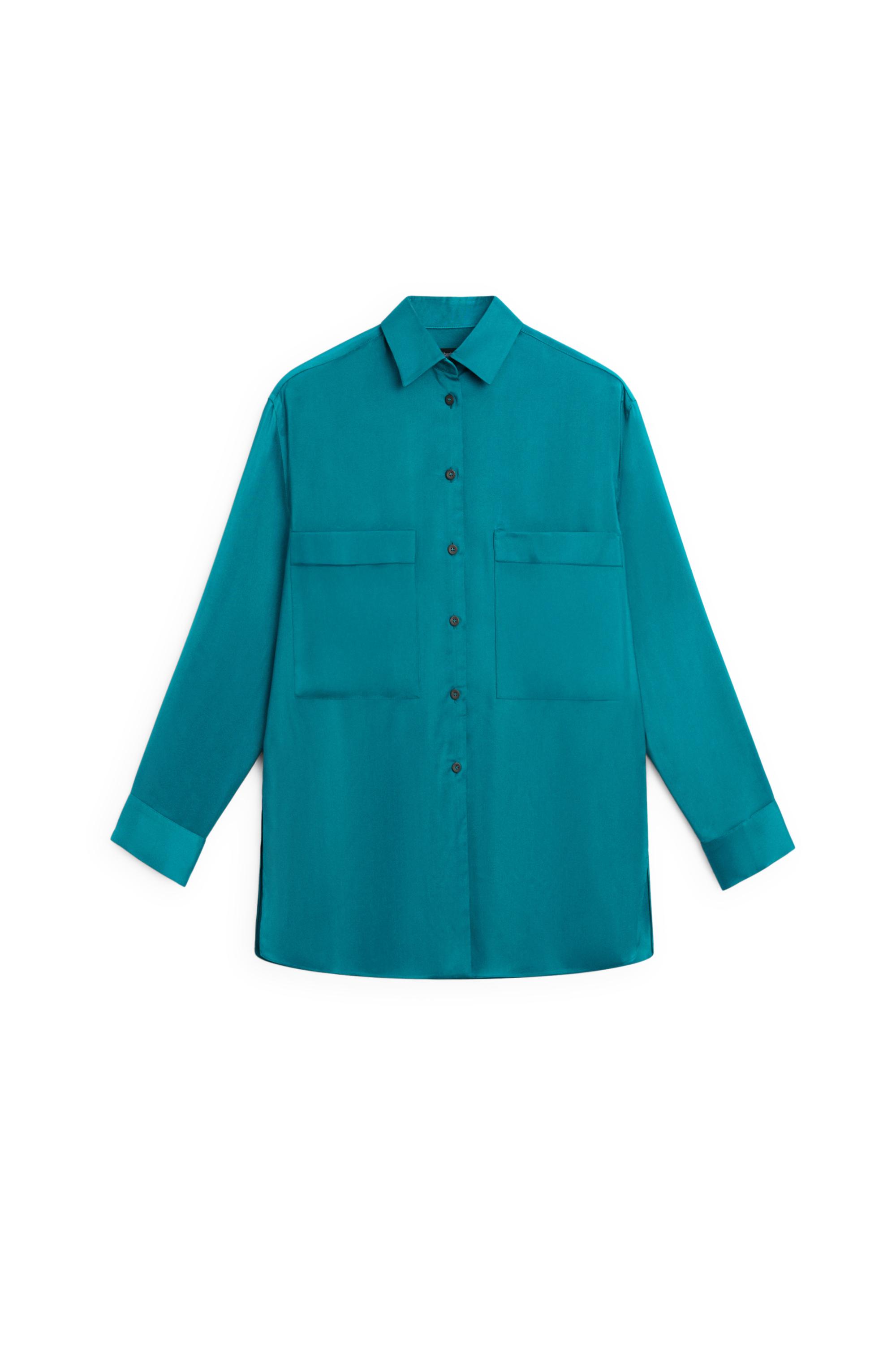 Flowing satin shirt with pockets