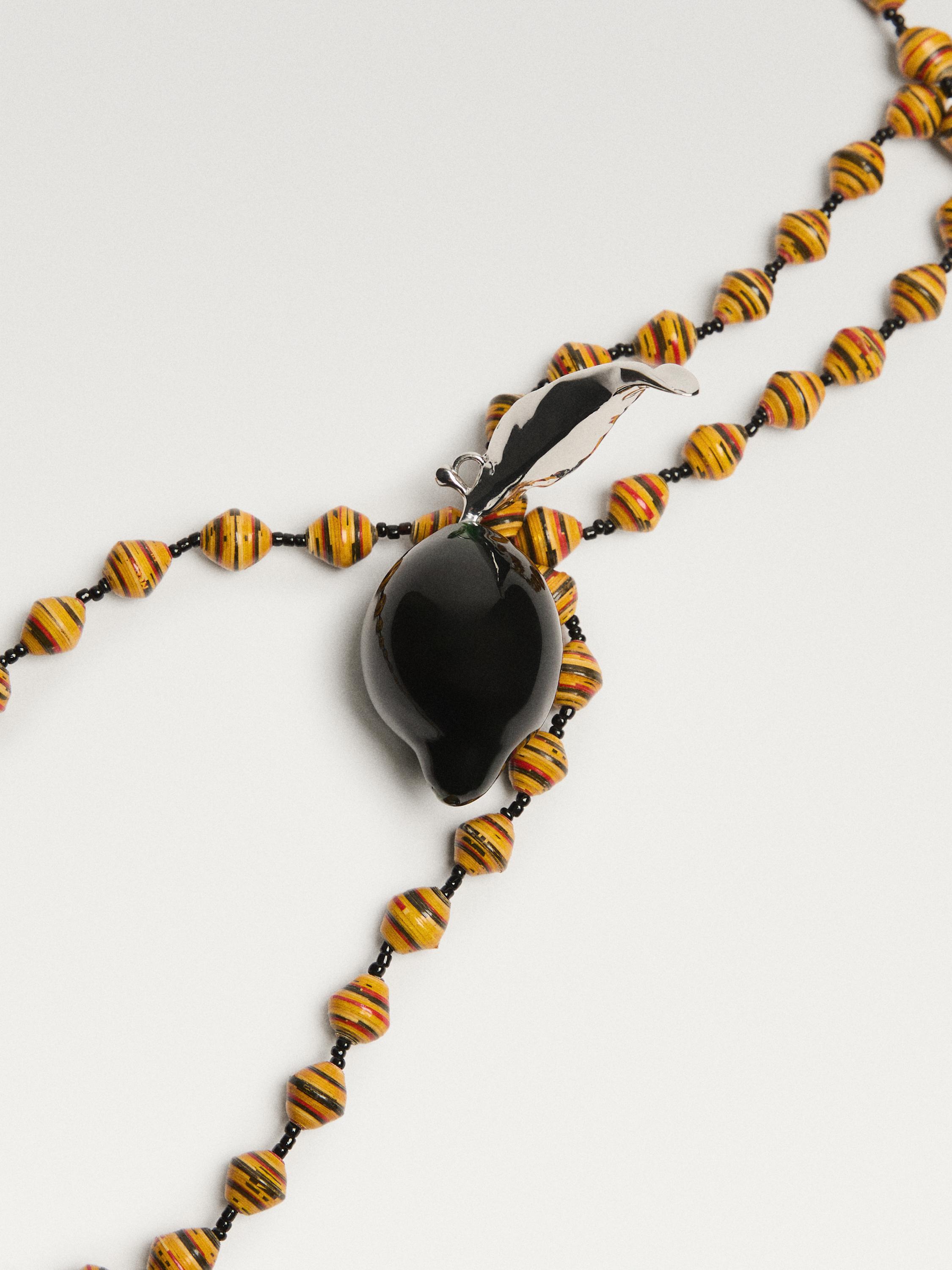 Pendant with glass lemon piece — SILVER