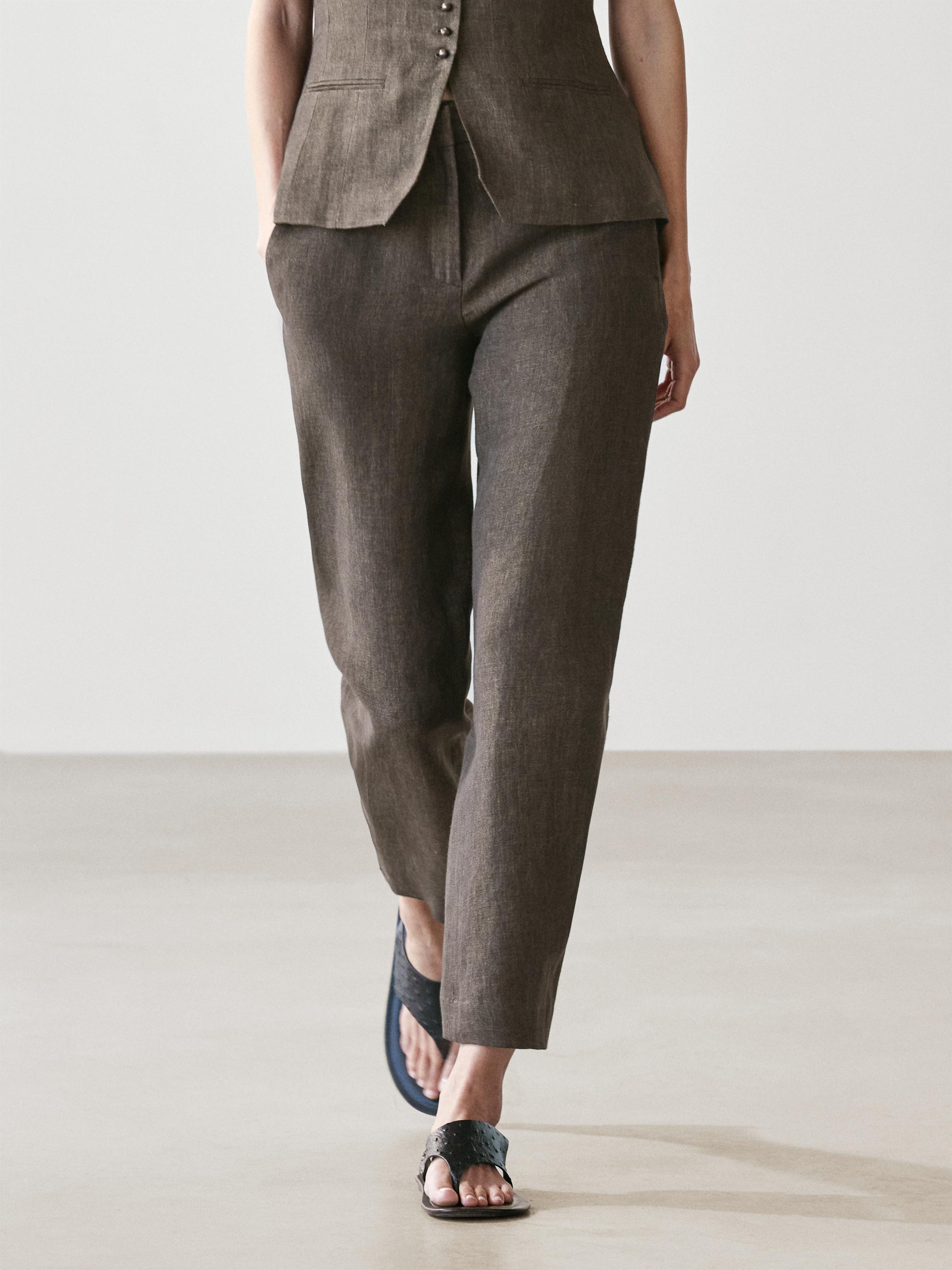 100% linen vest with button detail — Chocolate