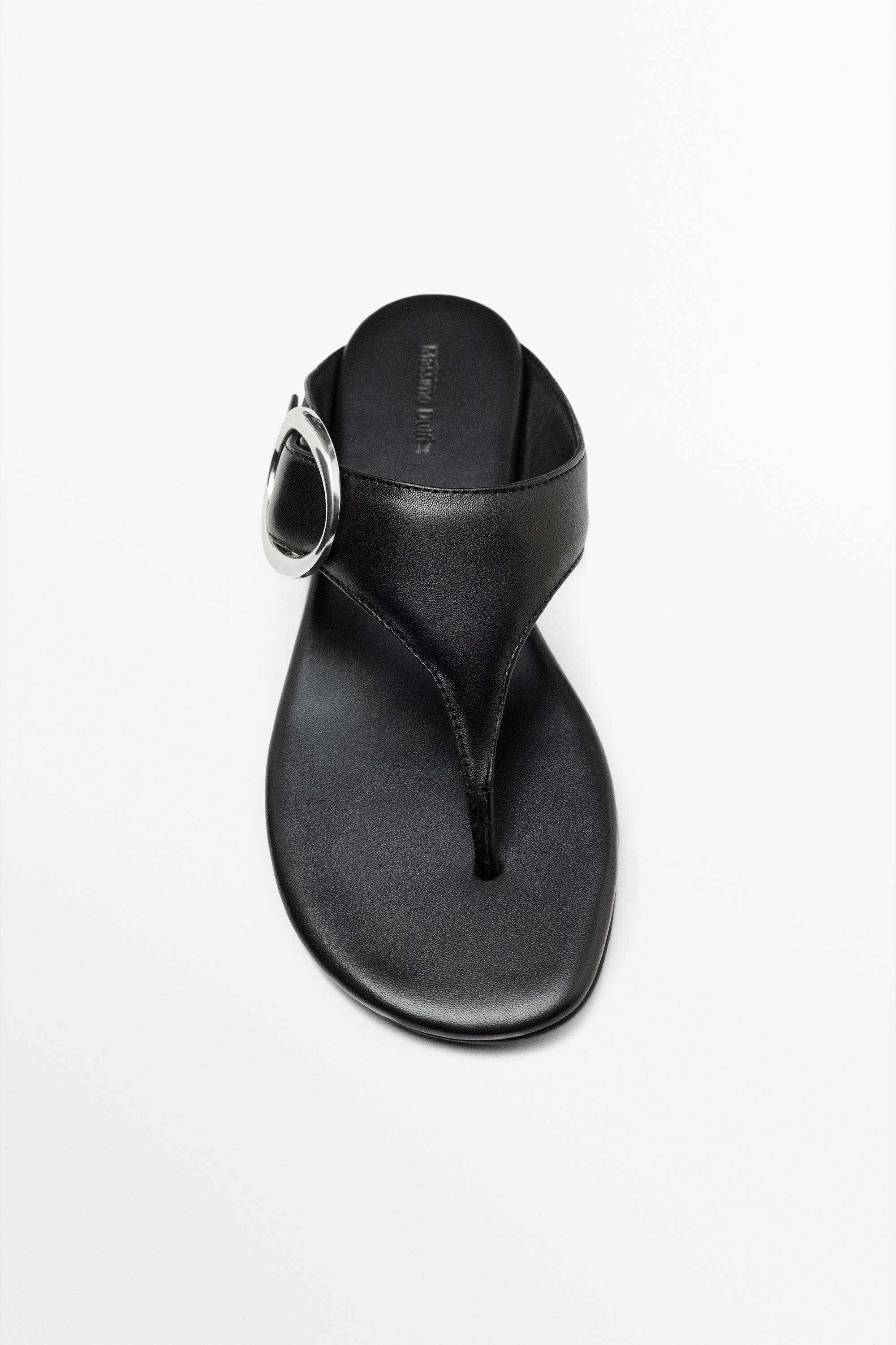 Leather sandals with metal ring — BLACK