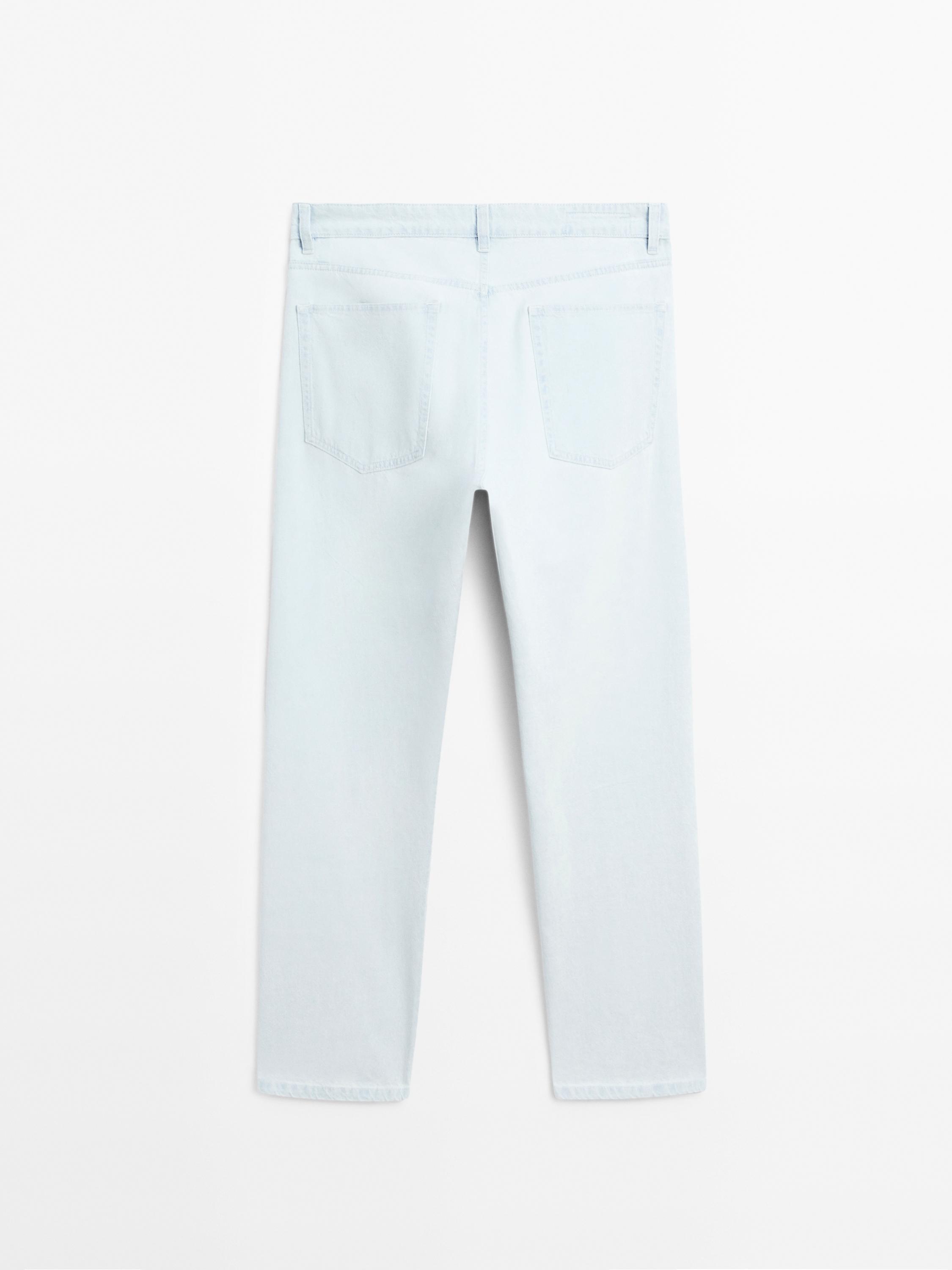 Jeansy o kroju relax fit