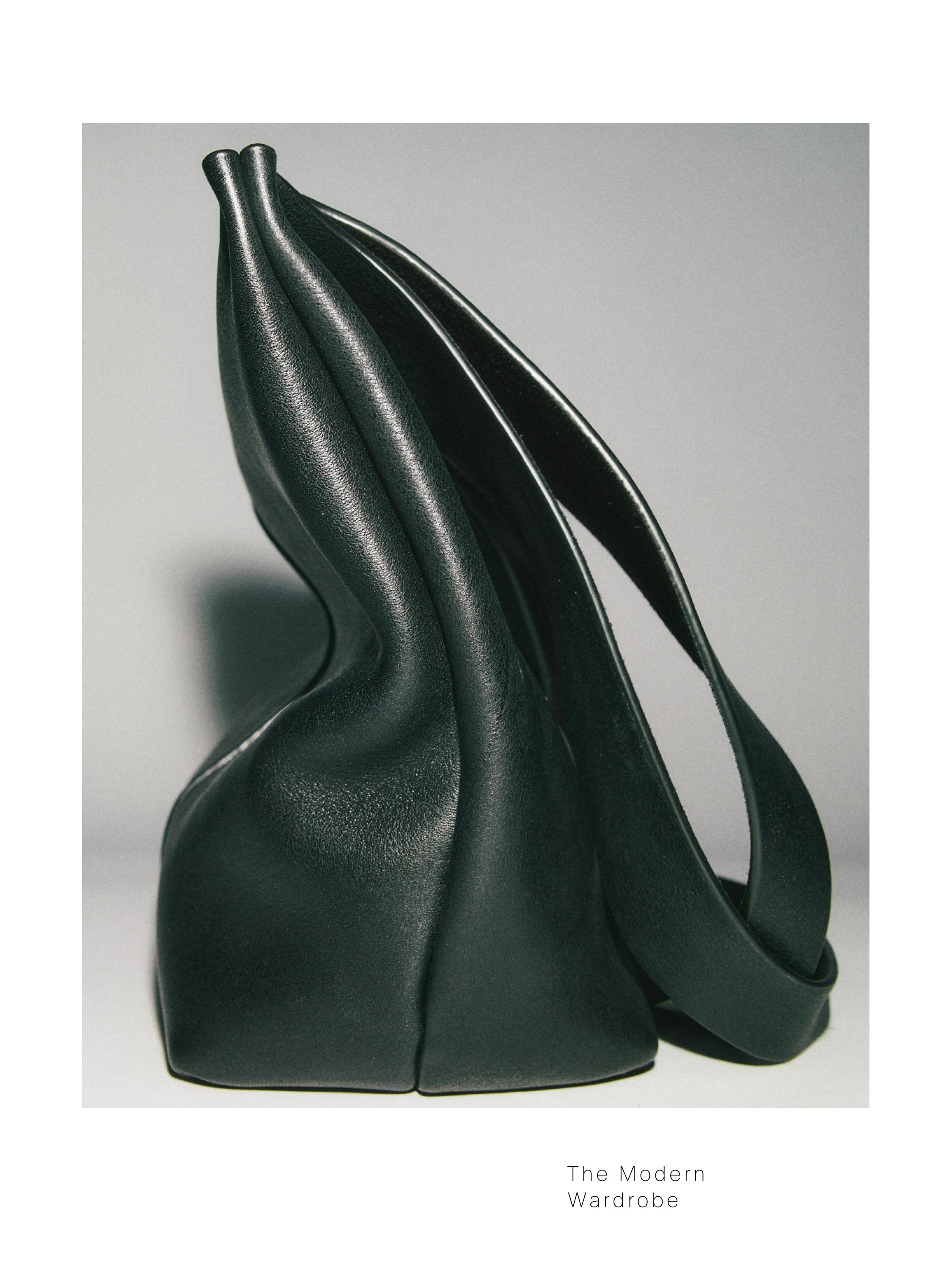 Nappa leather tote bag — BLACK