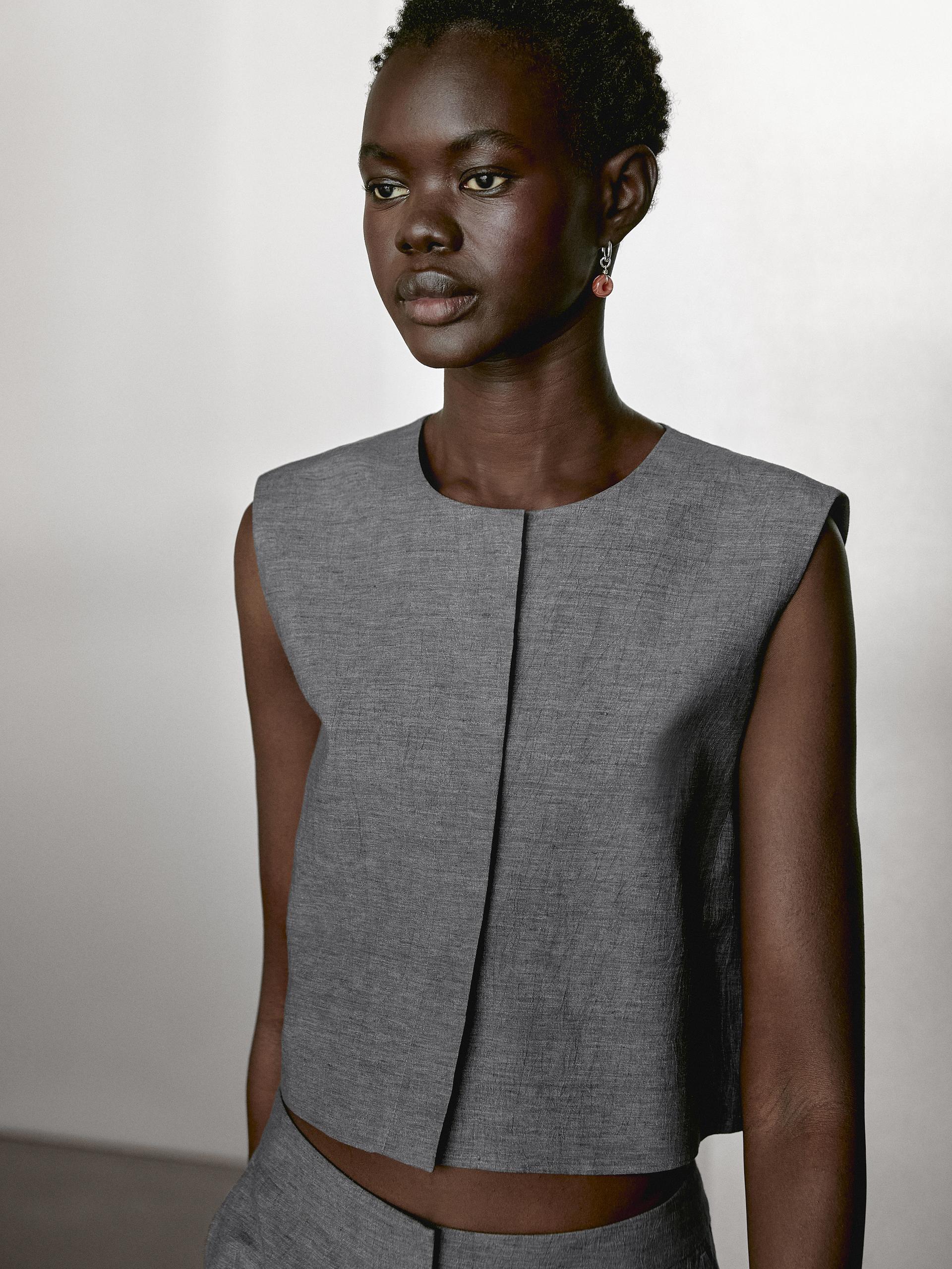 Massimo Dutti Short Linen Blend Waistcoat In Multi