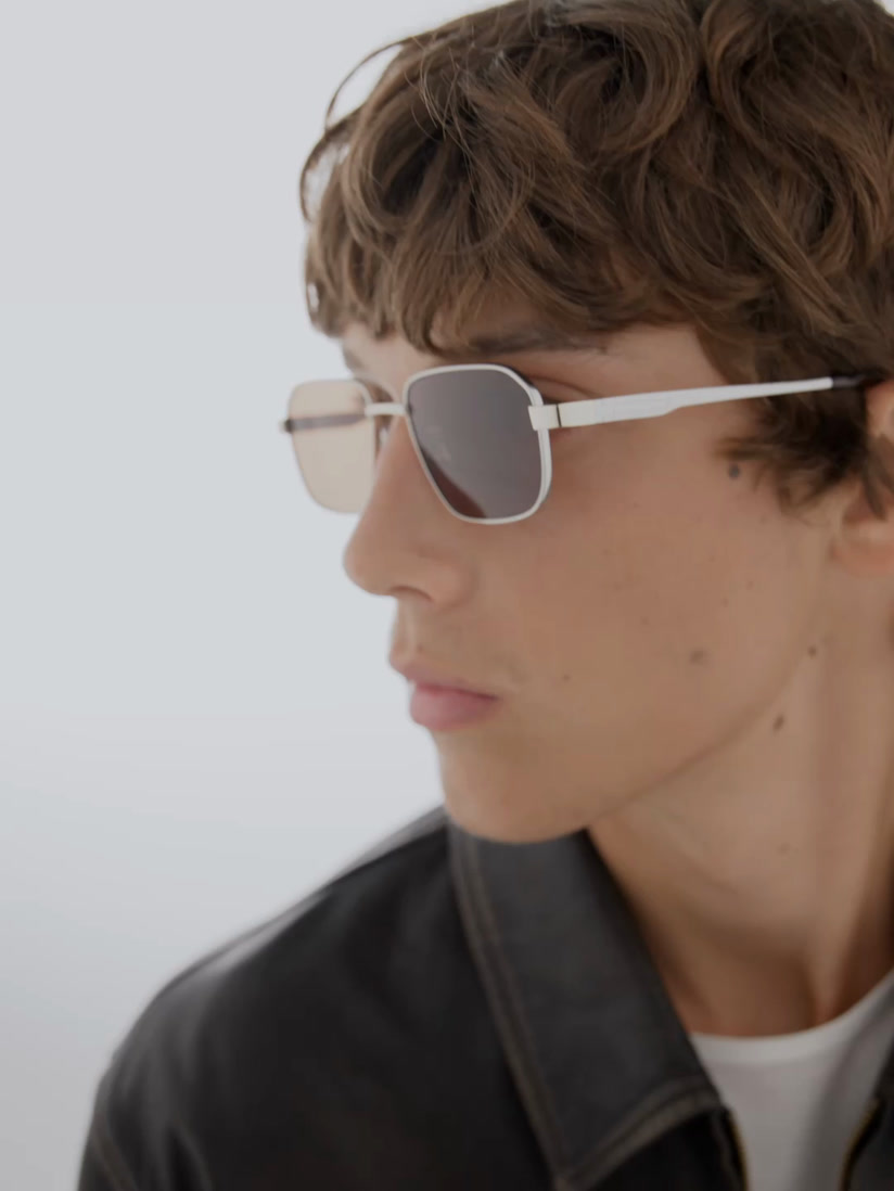 Lunettes de soleil métalliques