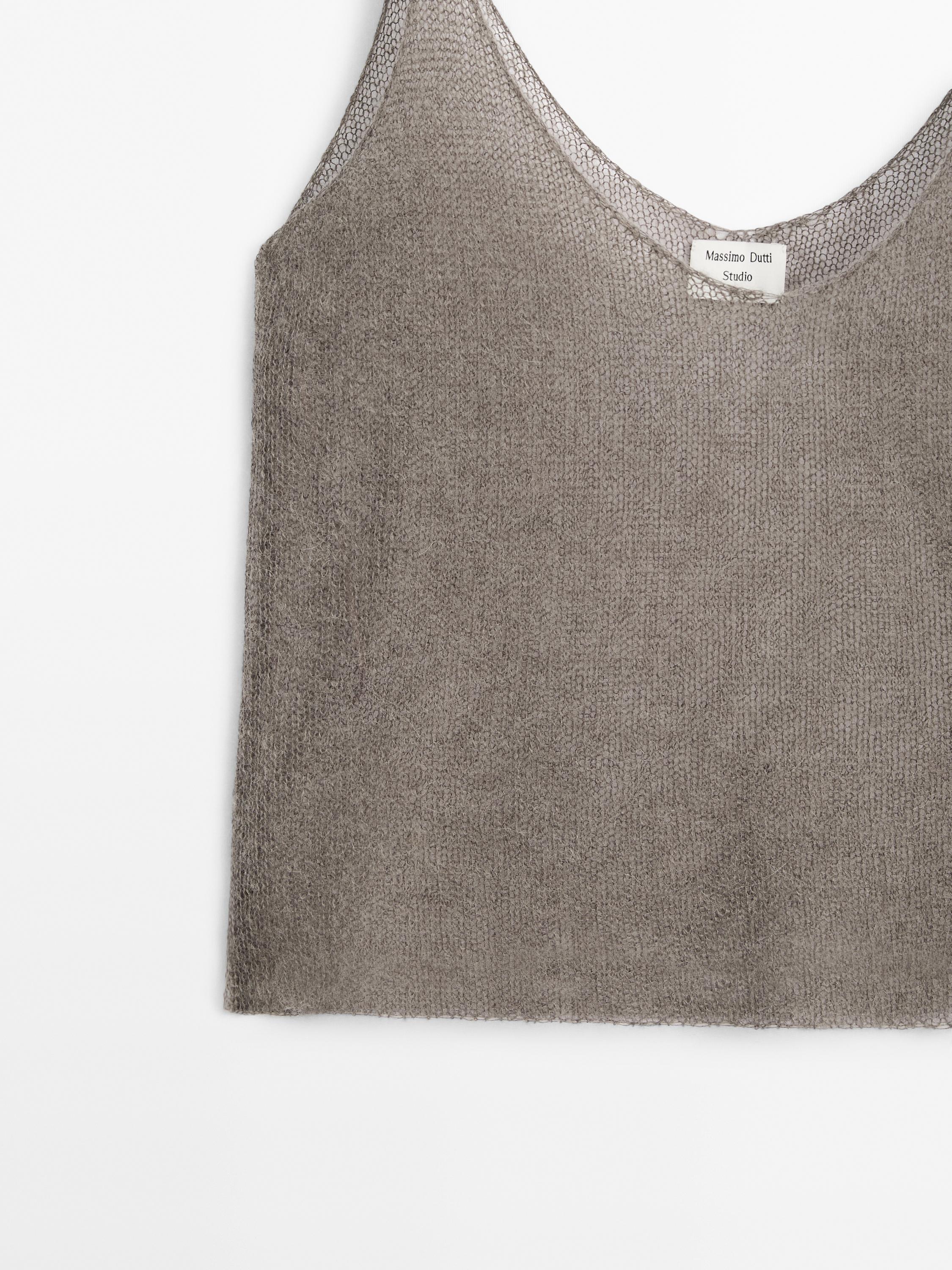 Cutwork top - Studio
