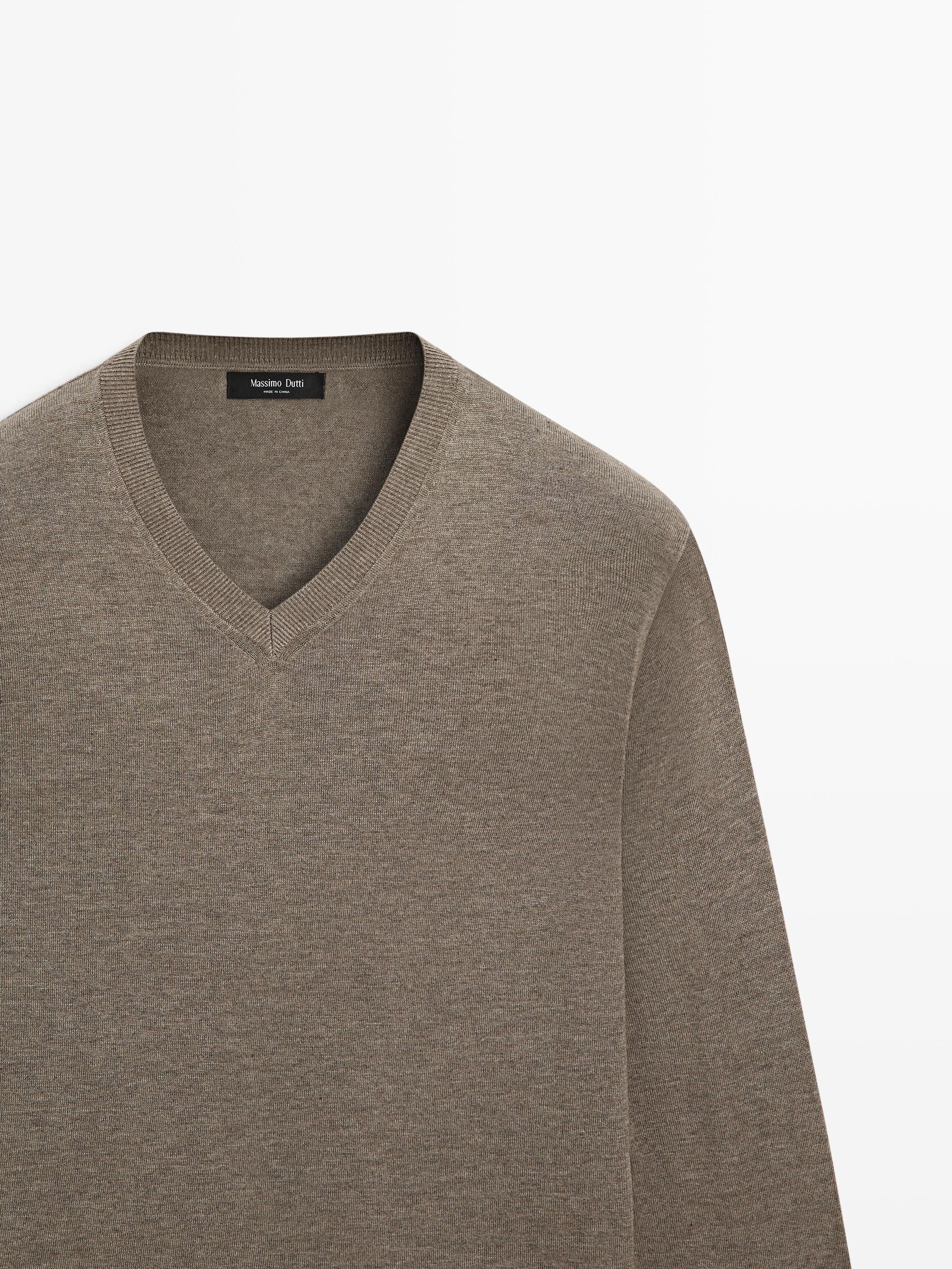 Cotton blend V-neck knit sweater — KHAKI