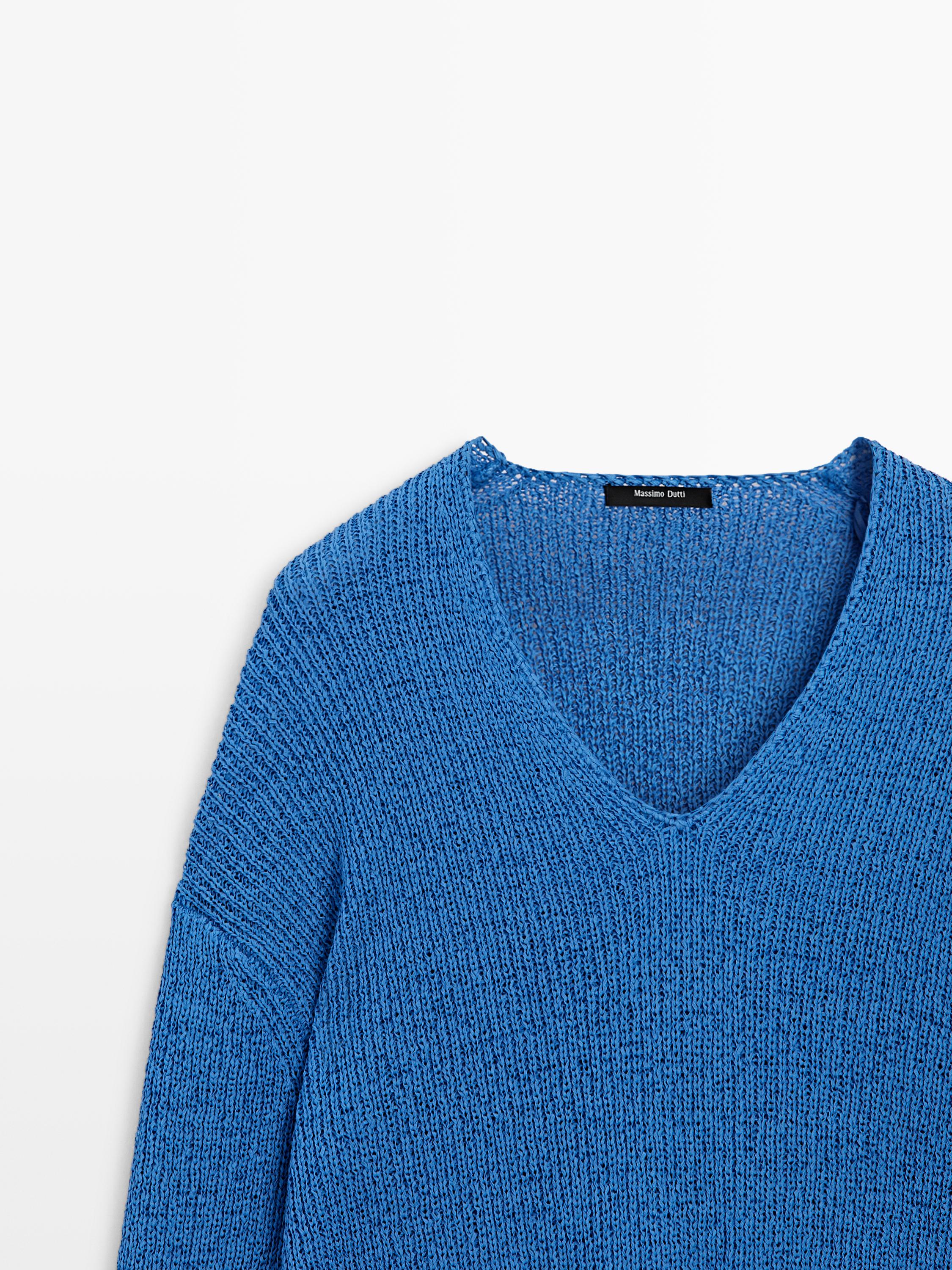 Cotton blend V-neck knit sweater — BLUISH