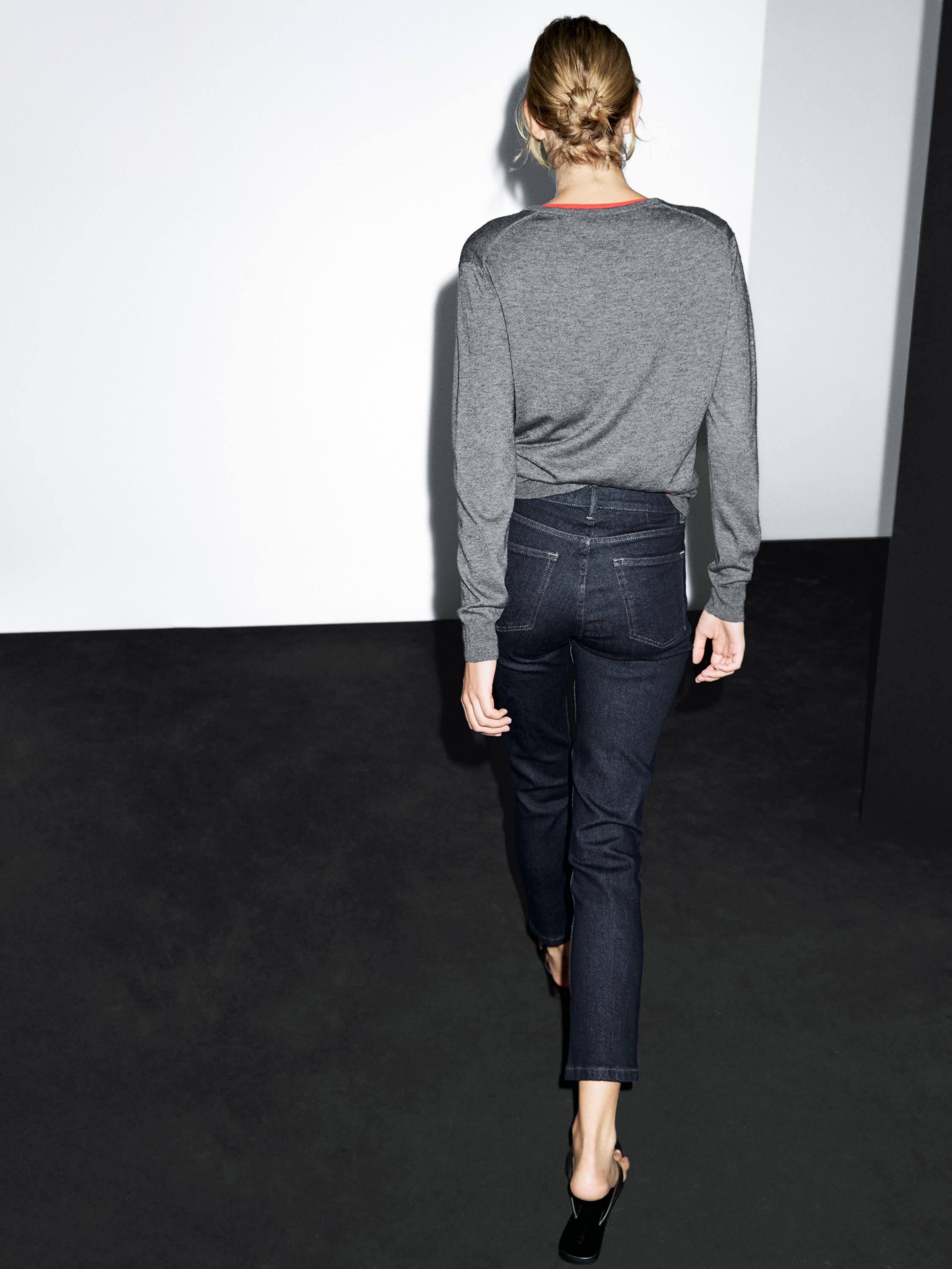 Mid-rise cropped slim fit jeans