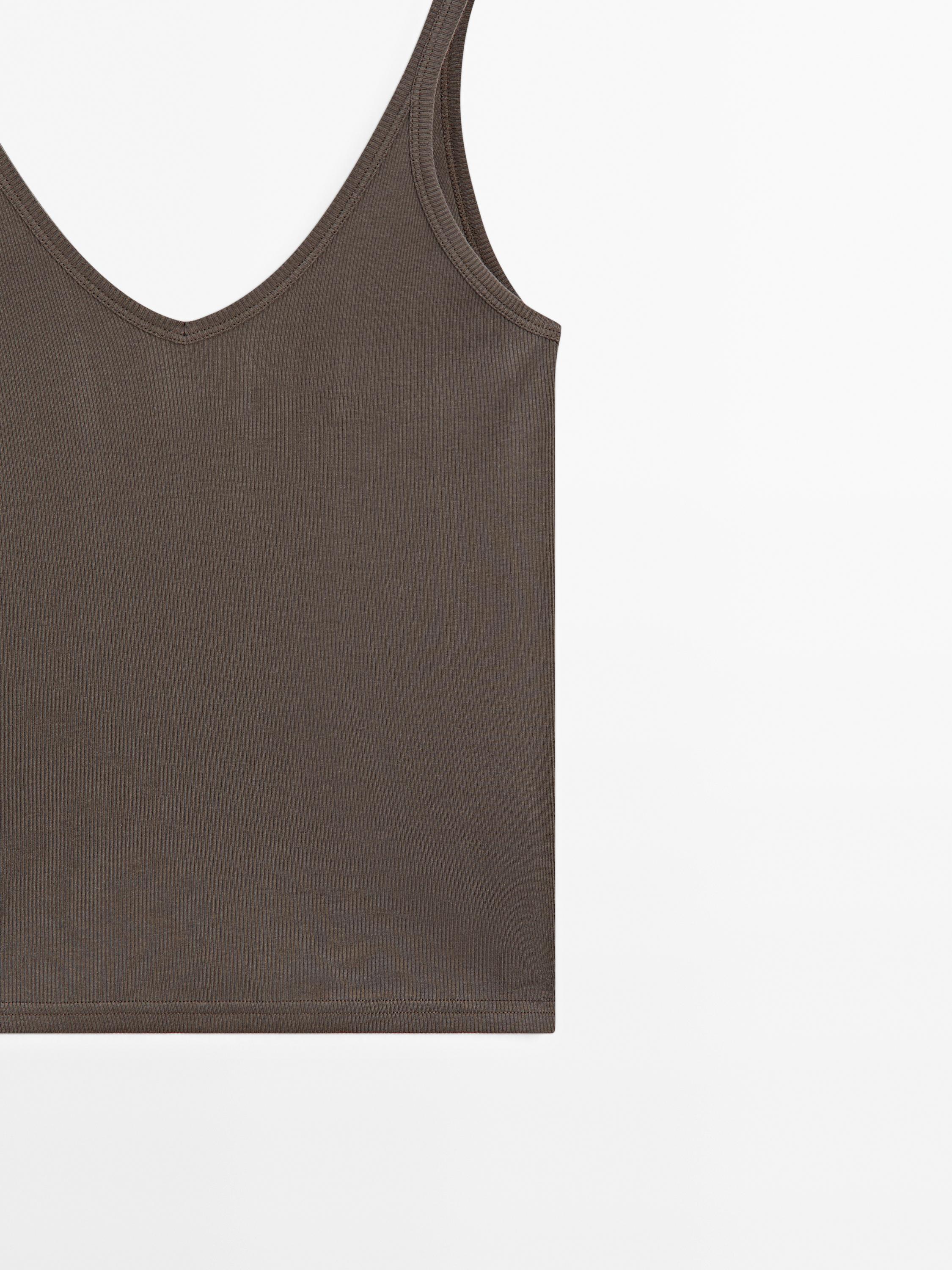 Ribbed V-neck top