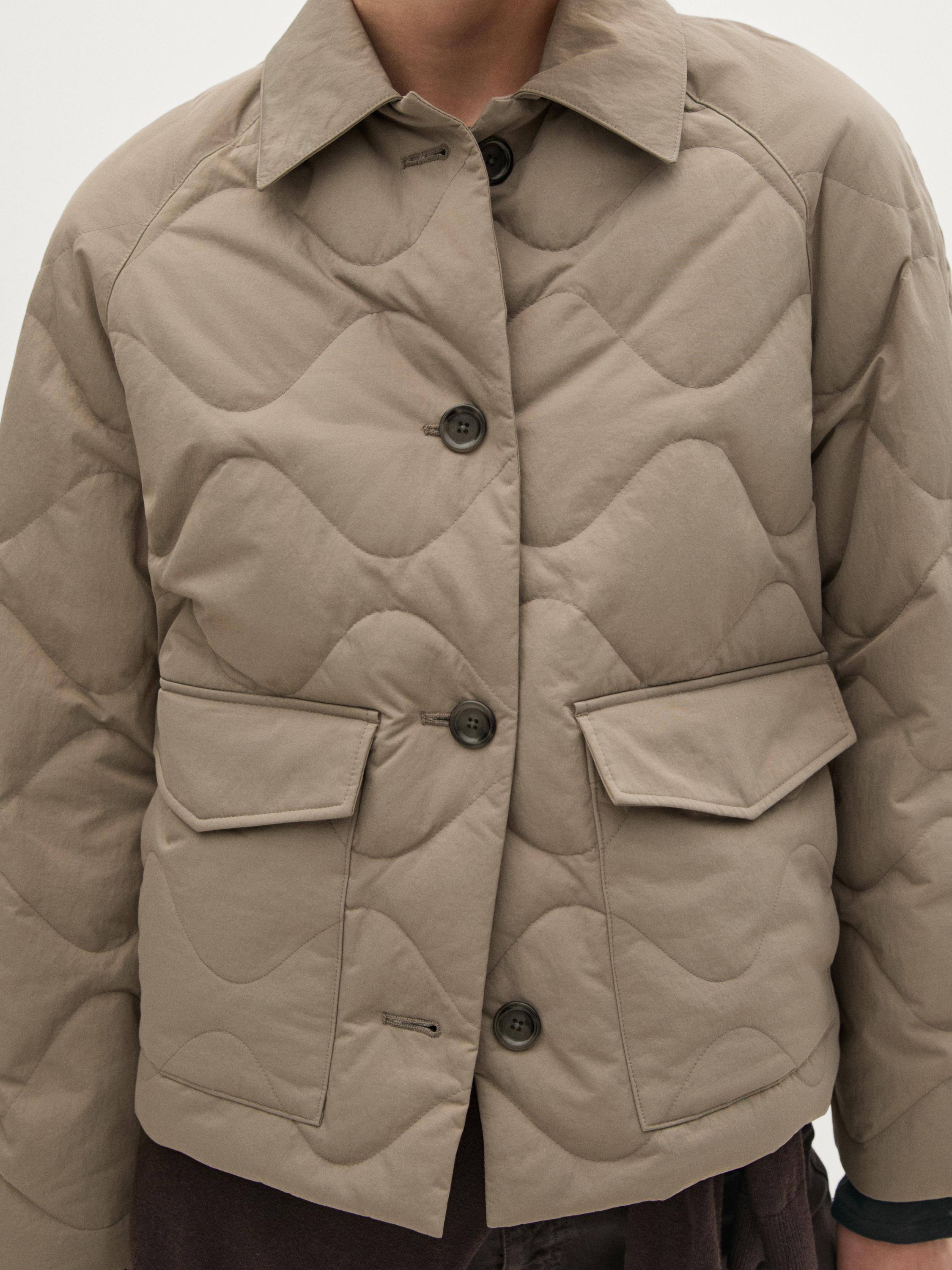 Wavy down puffer jacket