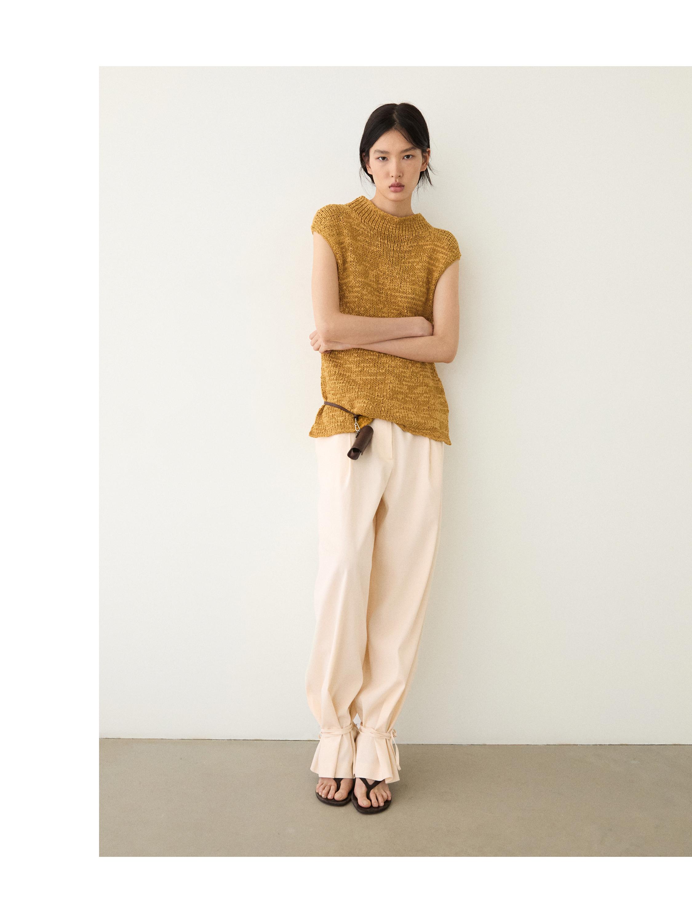 Cotton blend knit top — Curry
