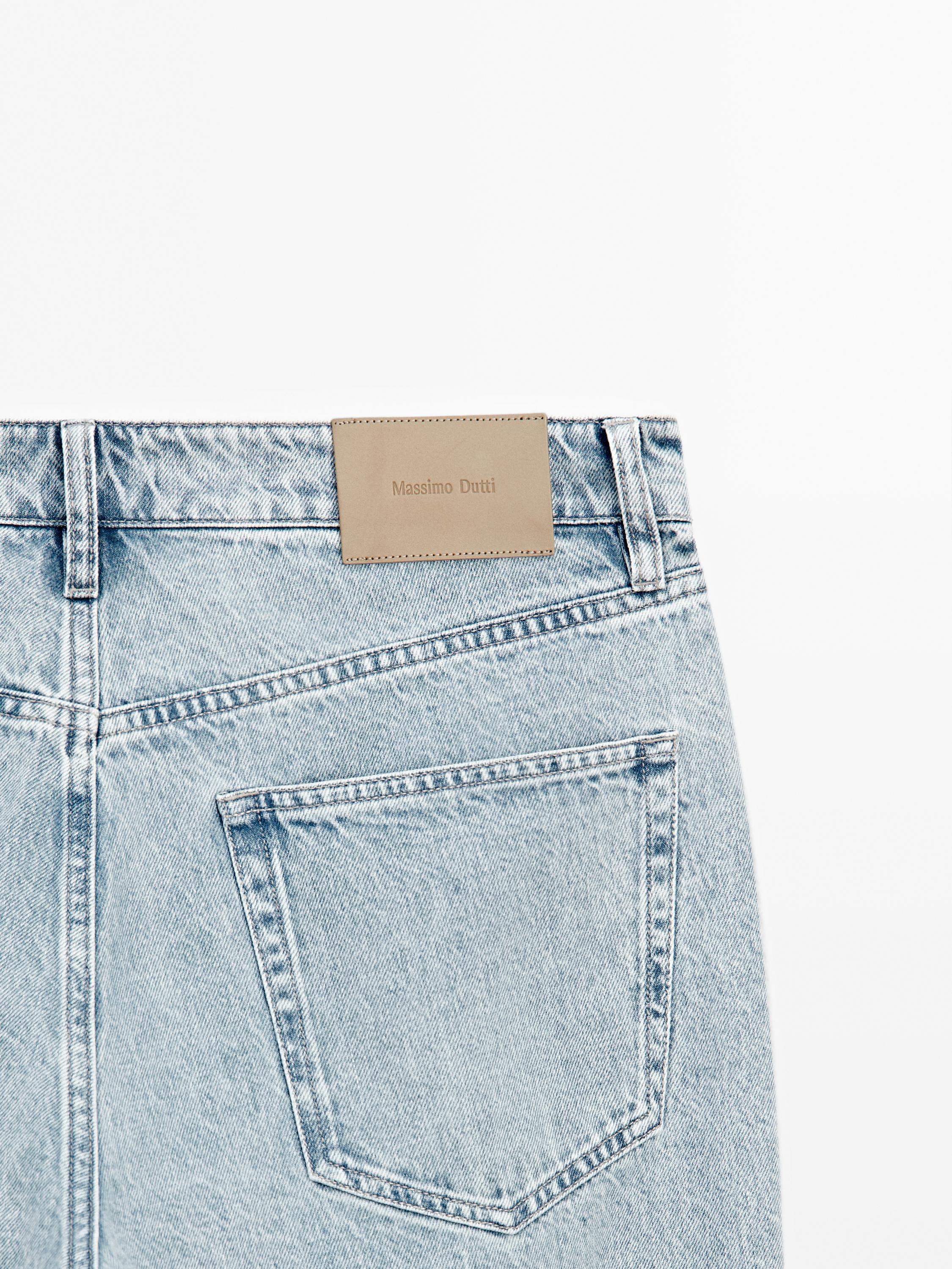 Tapered fit jeans