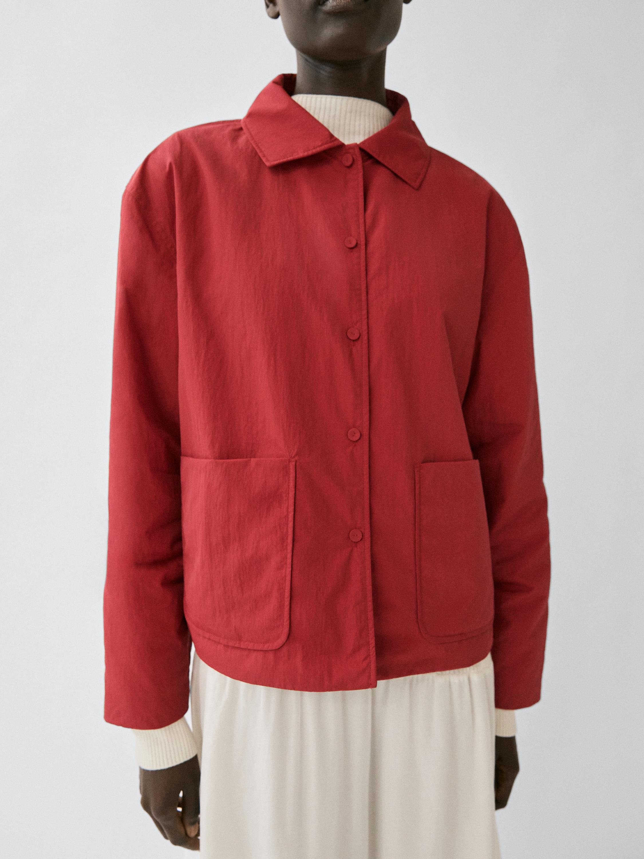 Short padded jacket with pockets  Red  Coats | Massimo Dutti