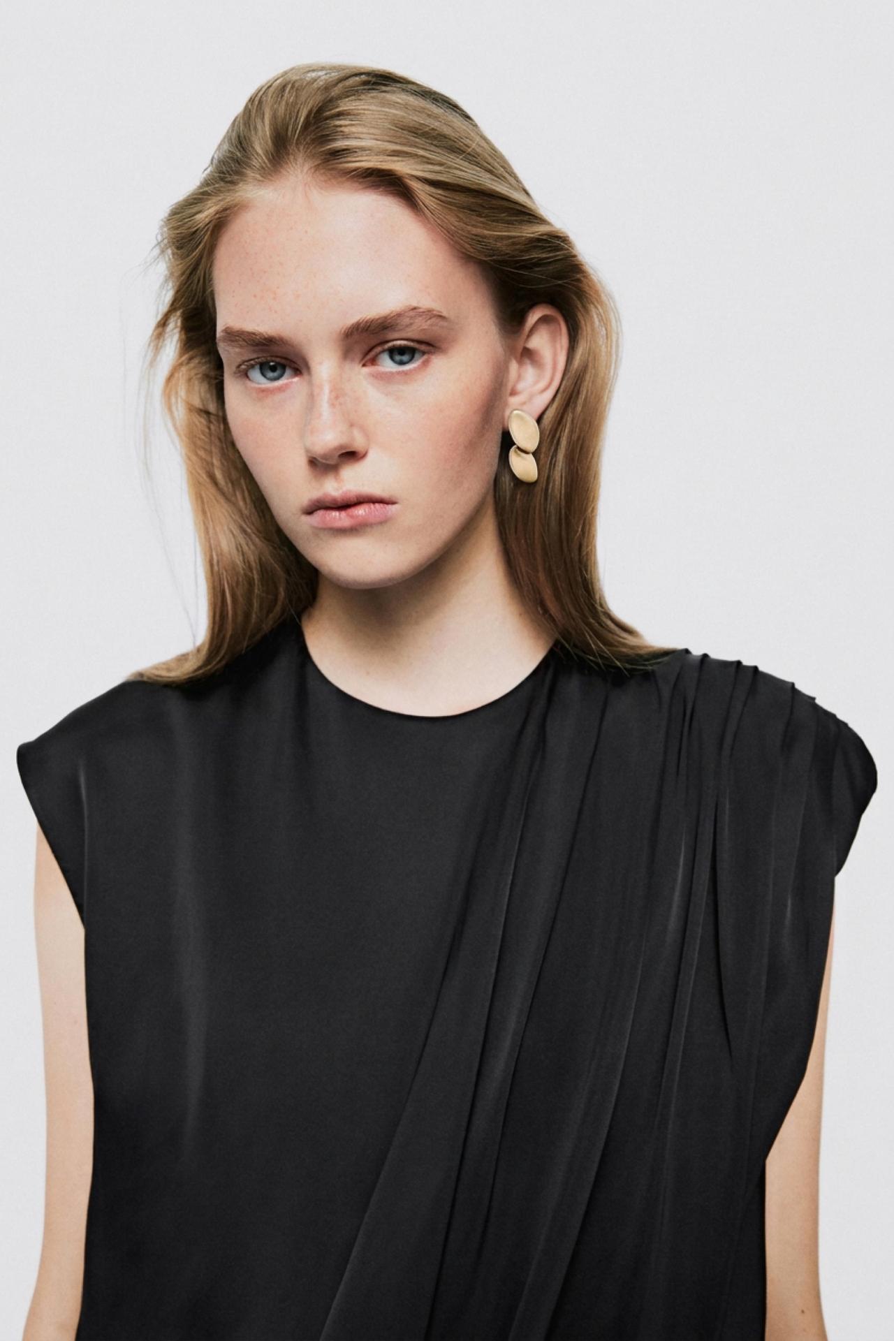 Oval link earrings - LIMITED EDITION — GOLDEN