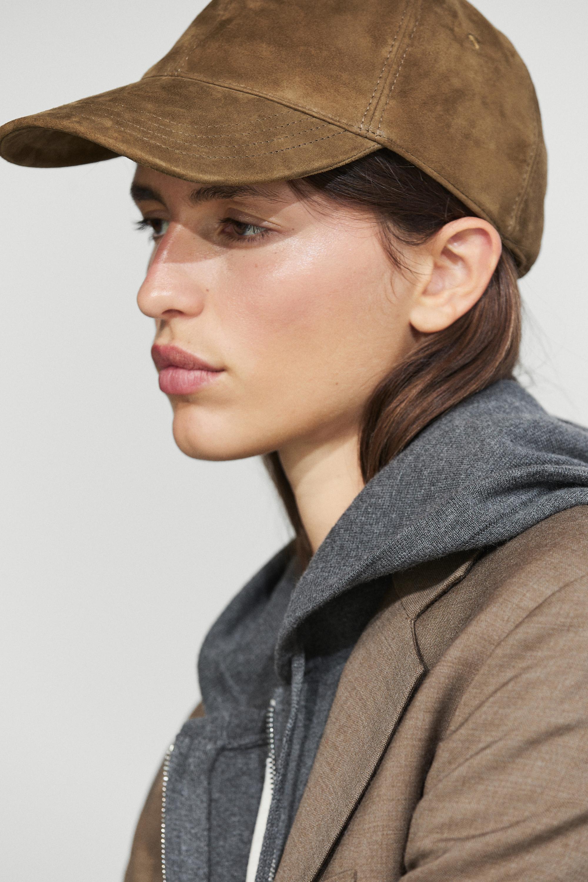 Suede leather cap — OCHRE