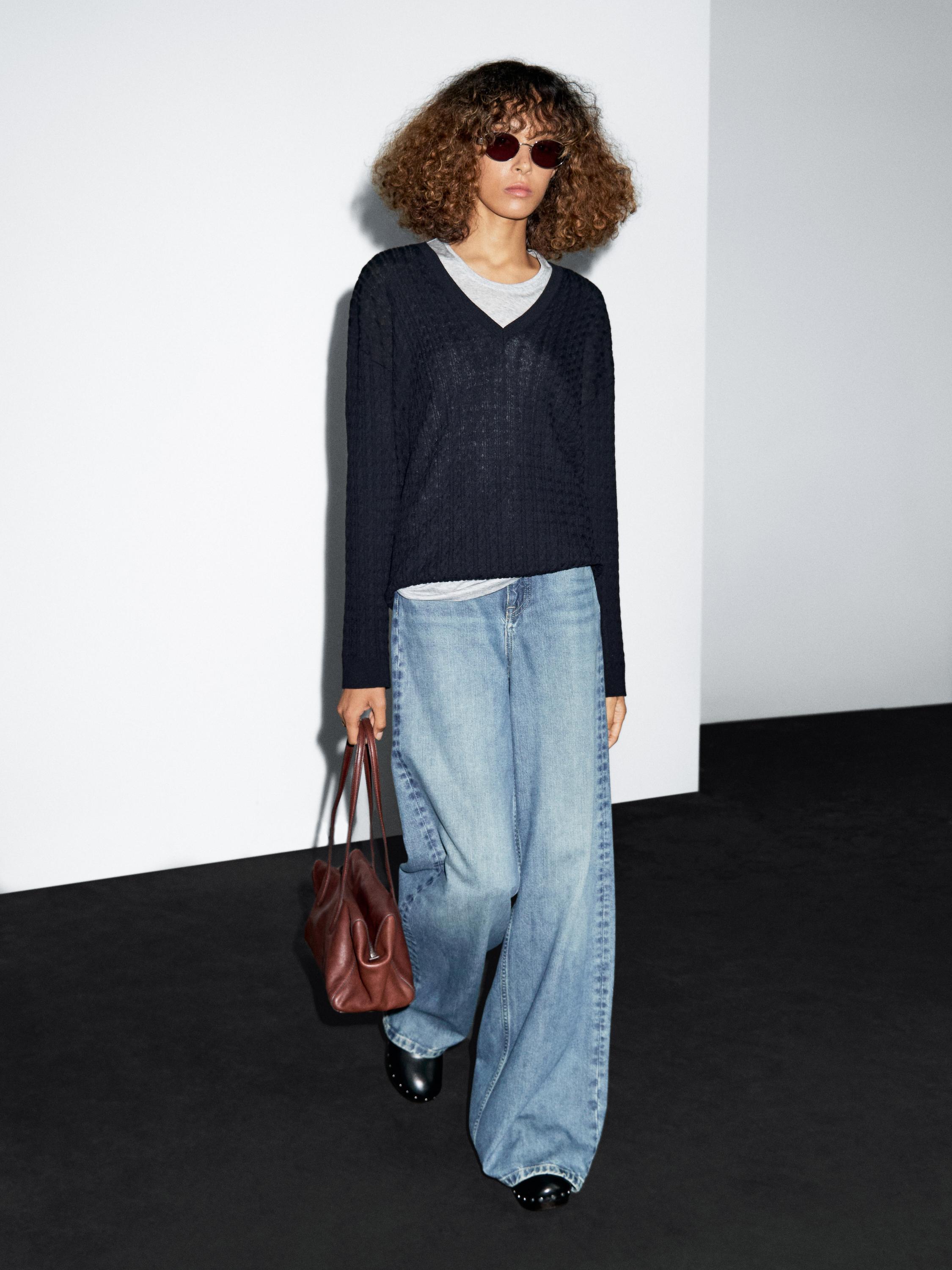 High-waist wide-leg jeans