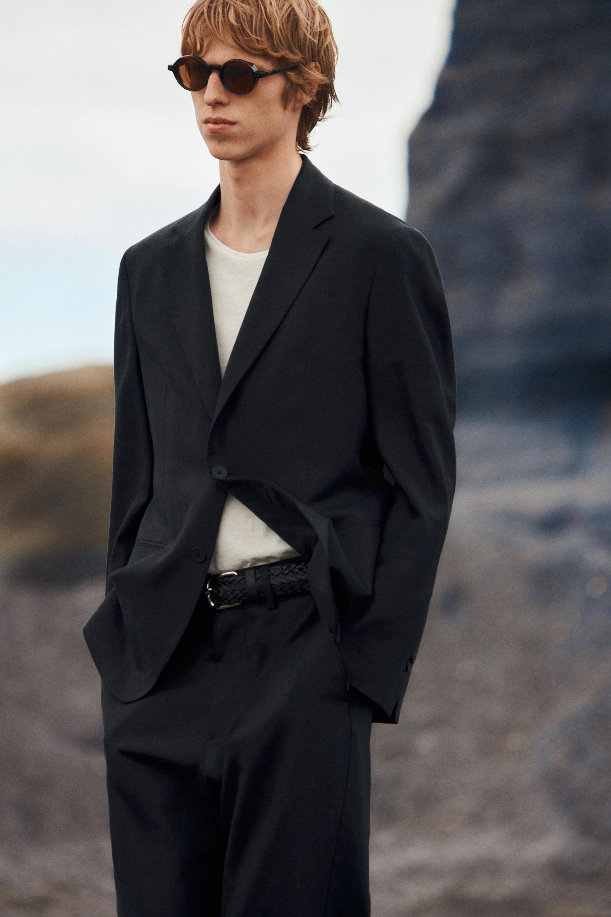 Tailored fit 100% linen suit blazer — BLACK