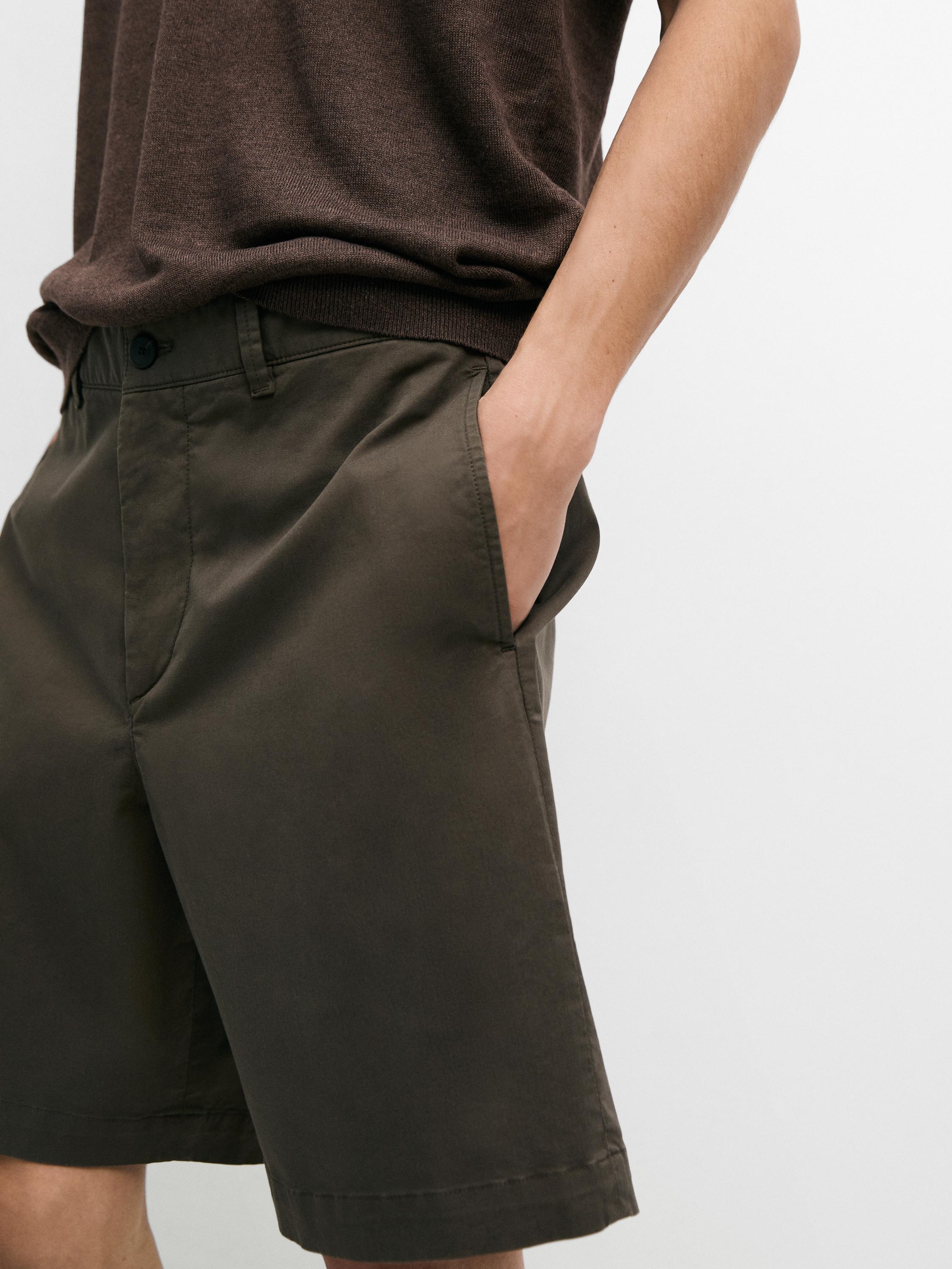 Cotton blend Bermuda shorts with pocket — DARK GREEN