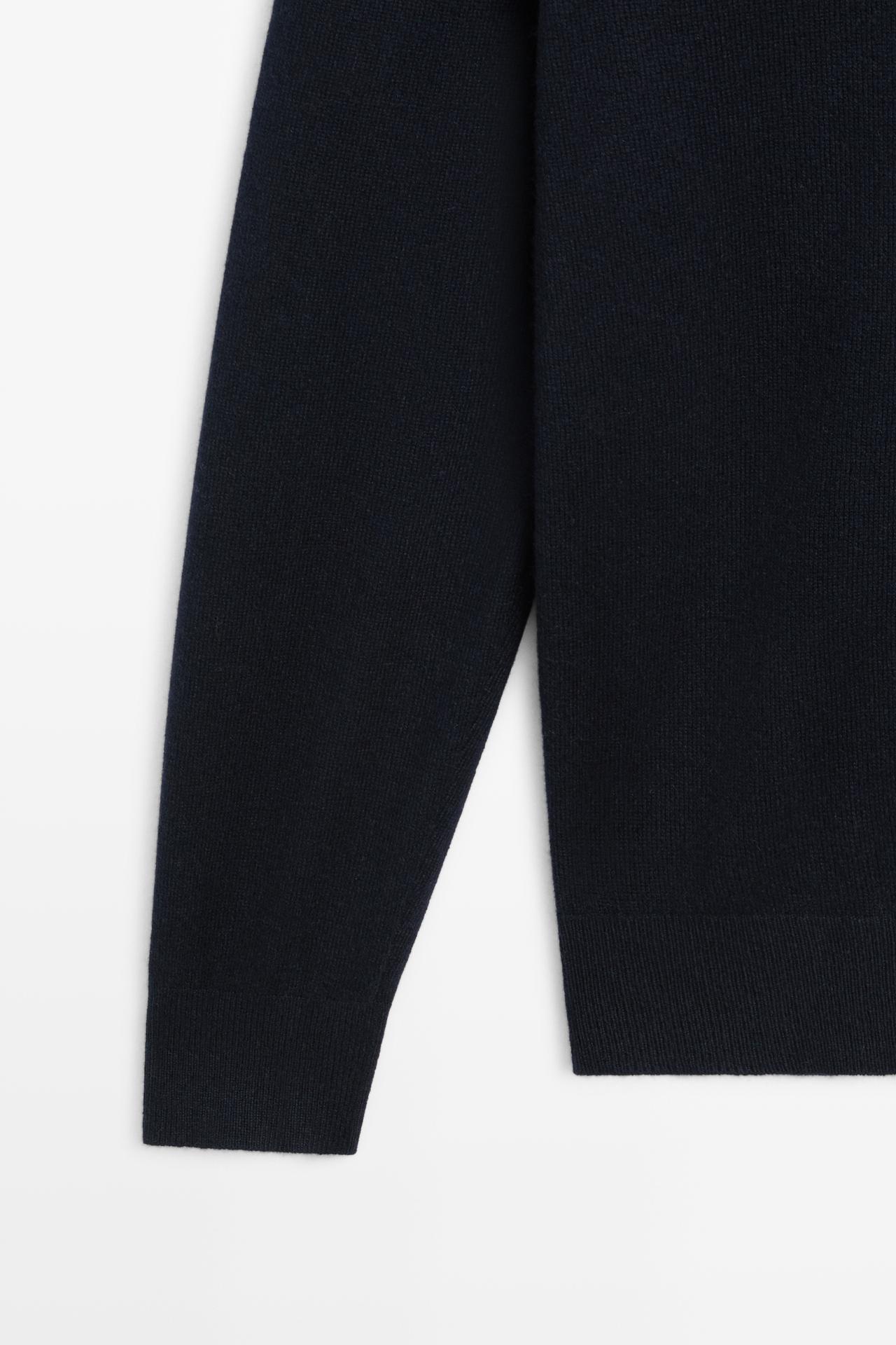 100% cashmere knit polo sweater — NAVY BLUE