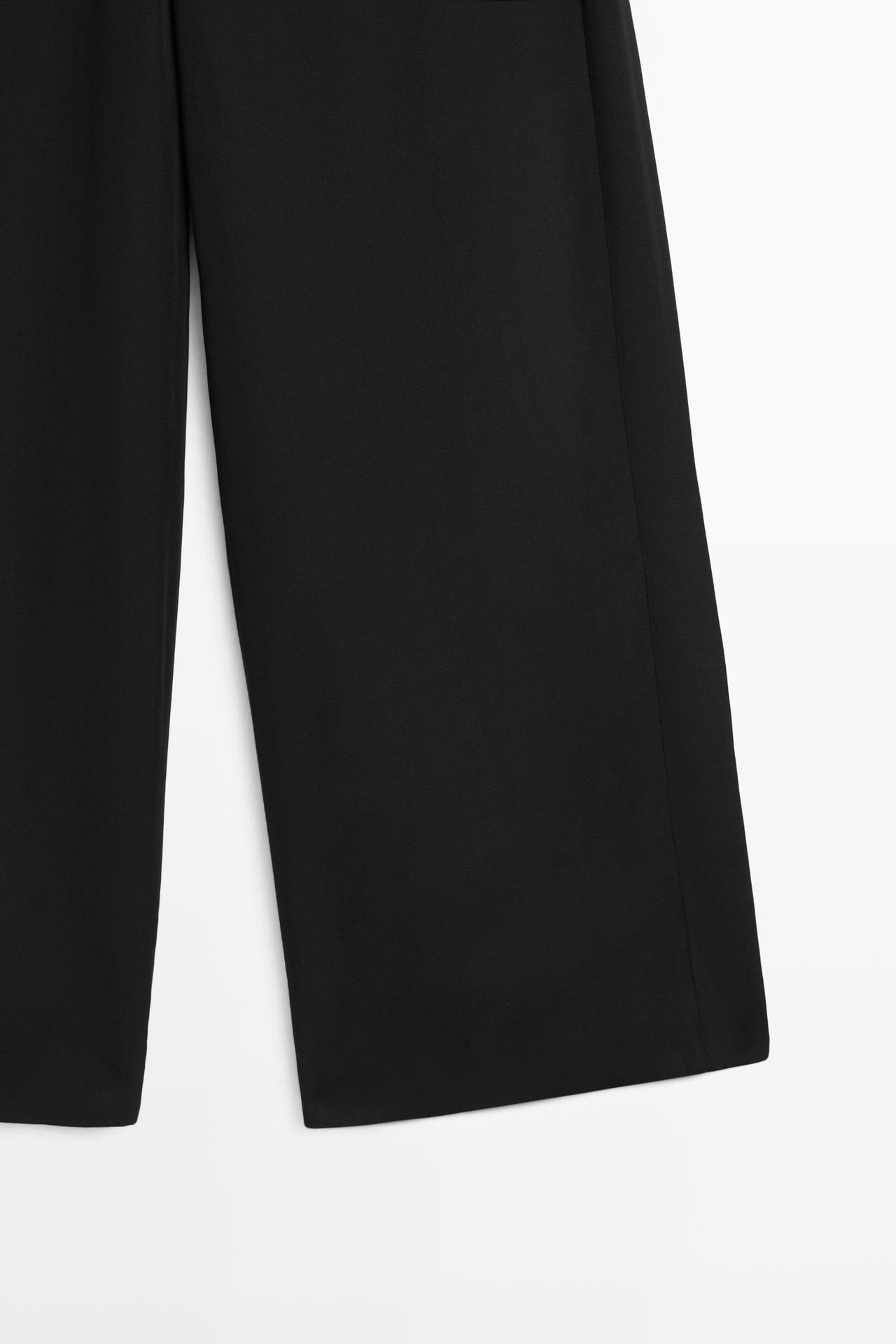 Straight-leg flowing pants — BLACK