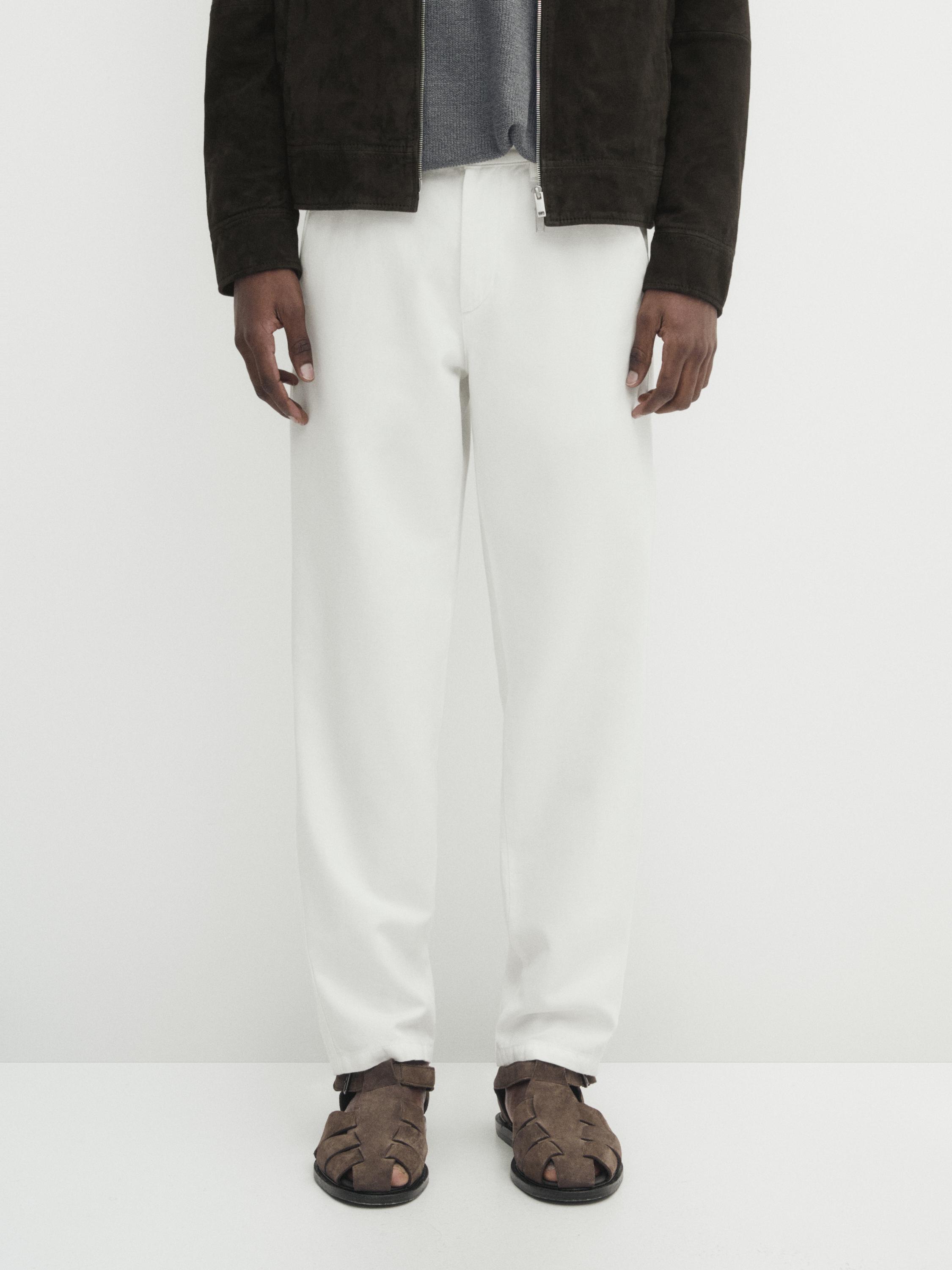 Pantalón detalle bolsillo lateral