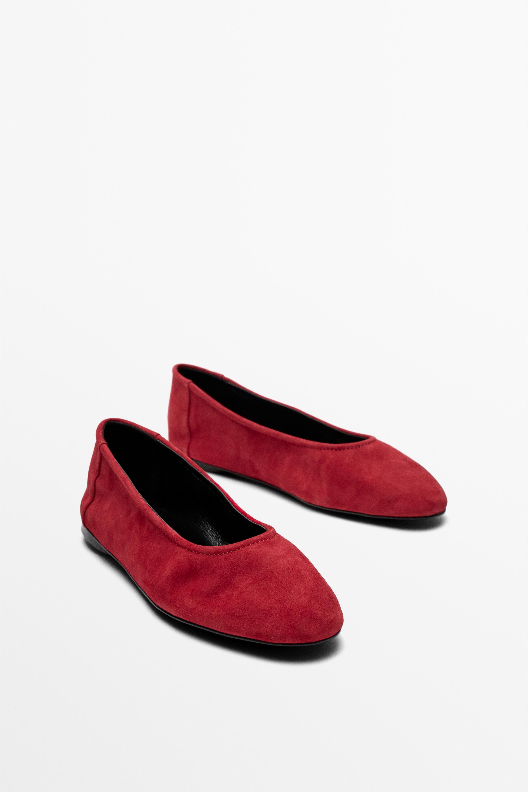 Suede ballerinas with round toe — RED