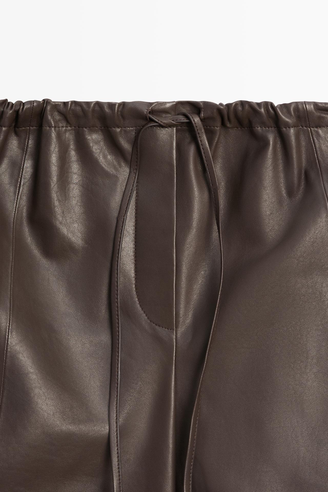 Long nappa leather Bermuda shorts — BROWN TONES