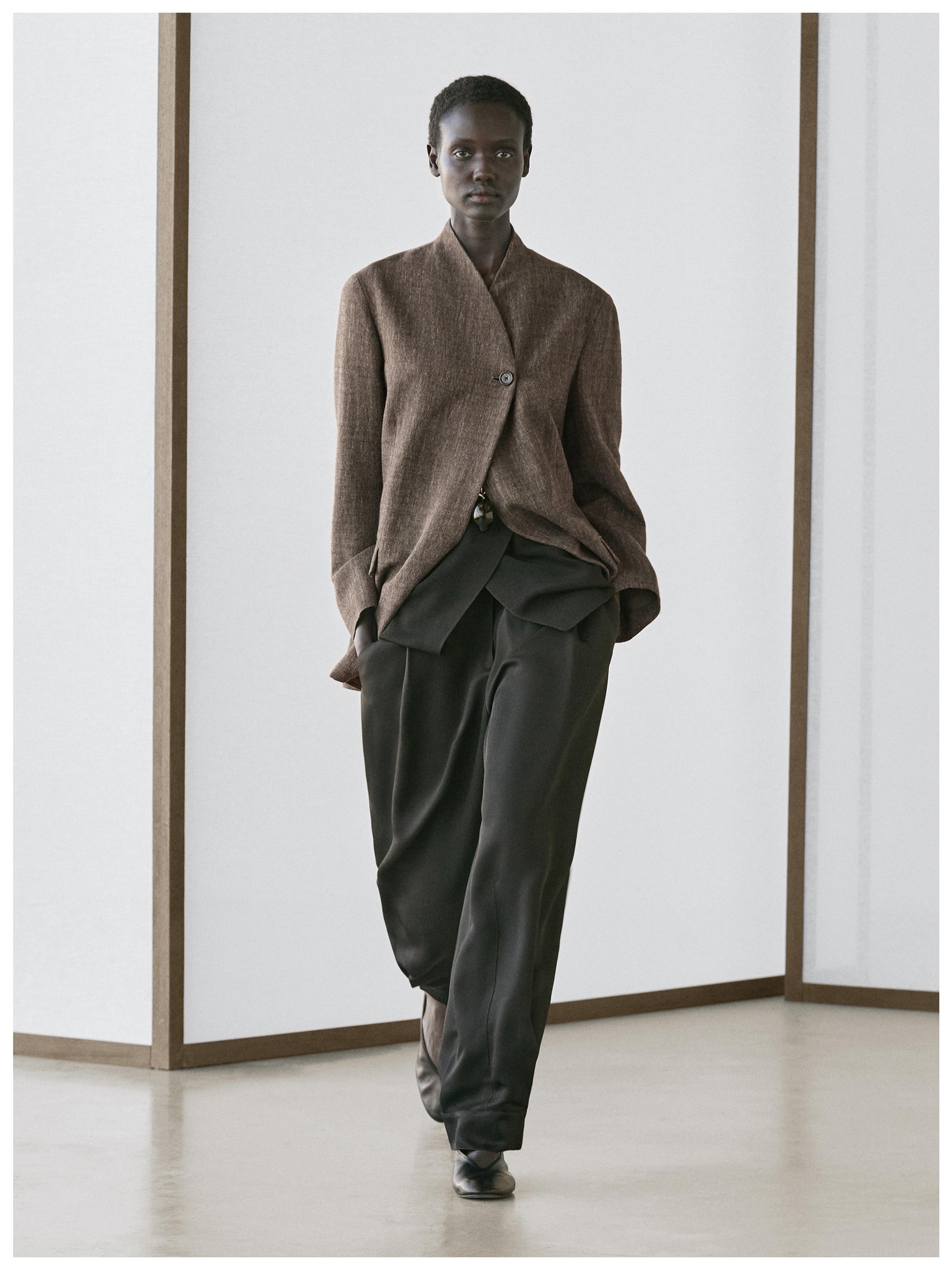 Flecked wool blend coat with high collar — BROWN