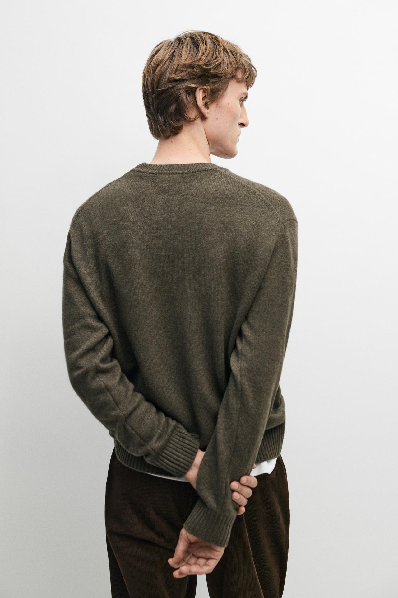 Cashmere round neck knit sweater — KHAKI