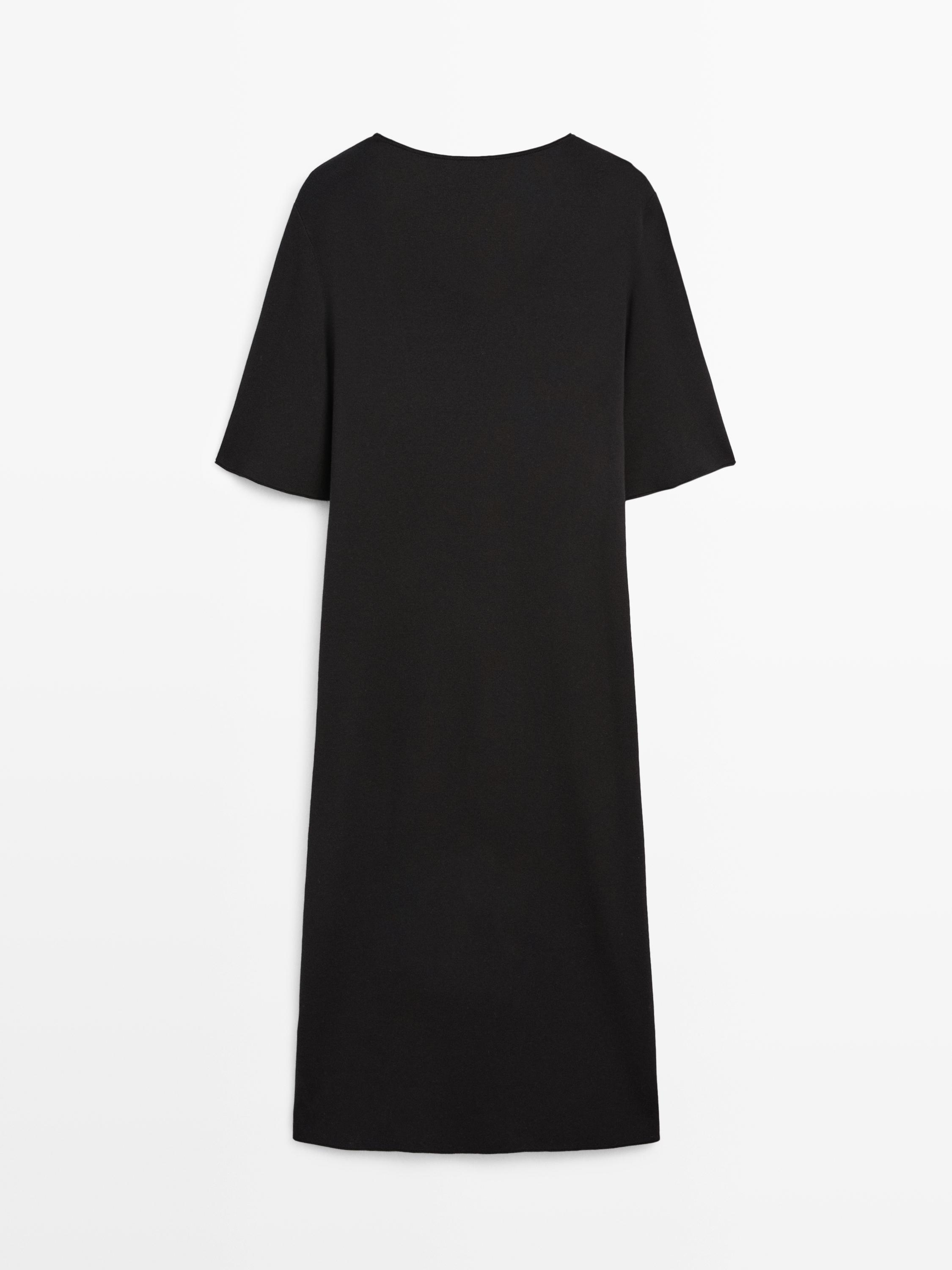 Сукня міді з рукавами