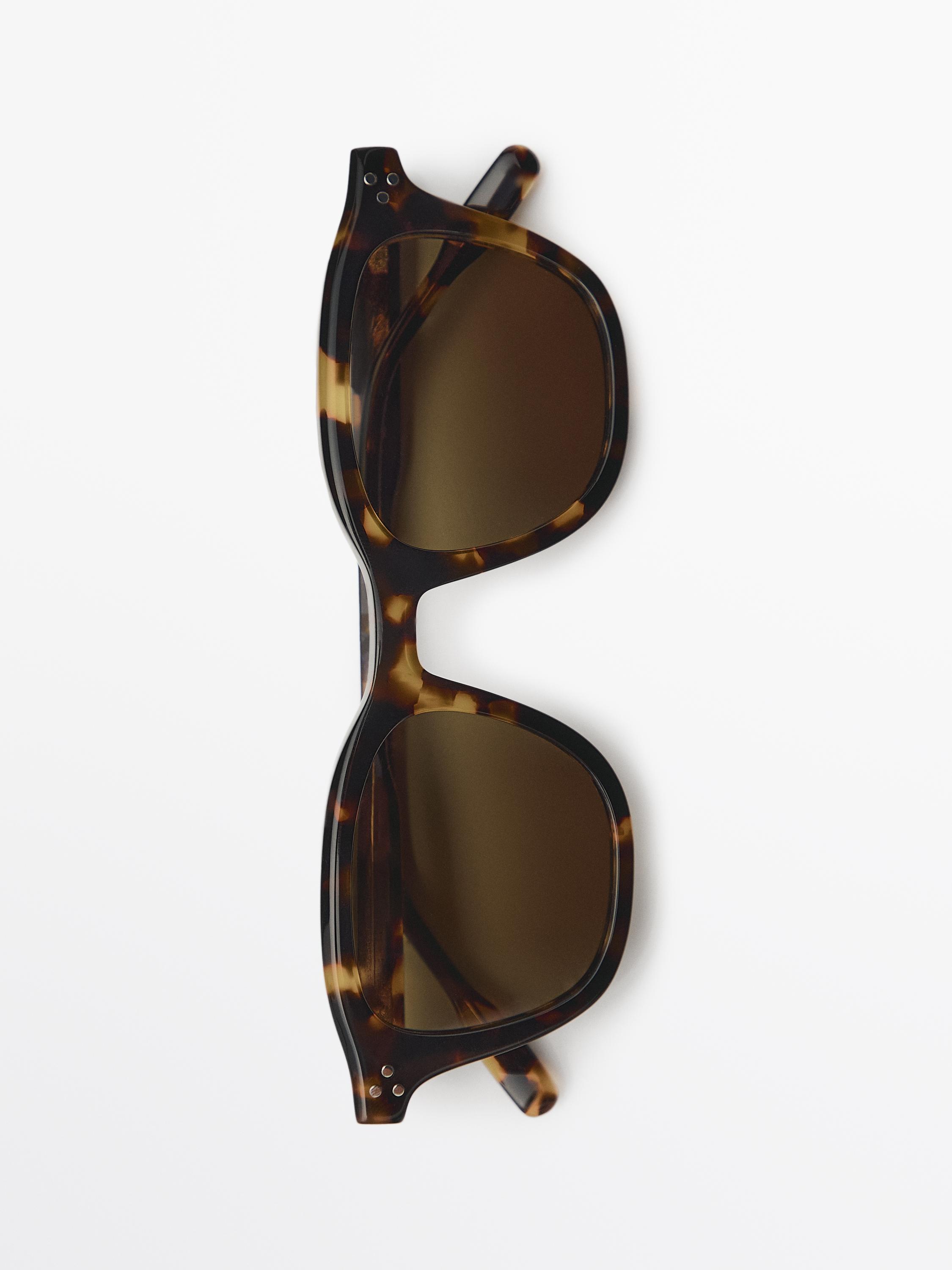 Lunettes de soleil rectangulaires effet écaille