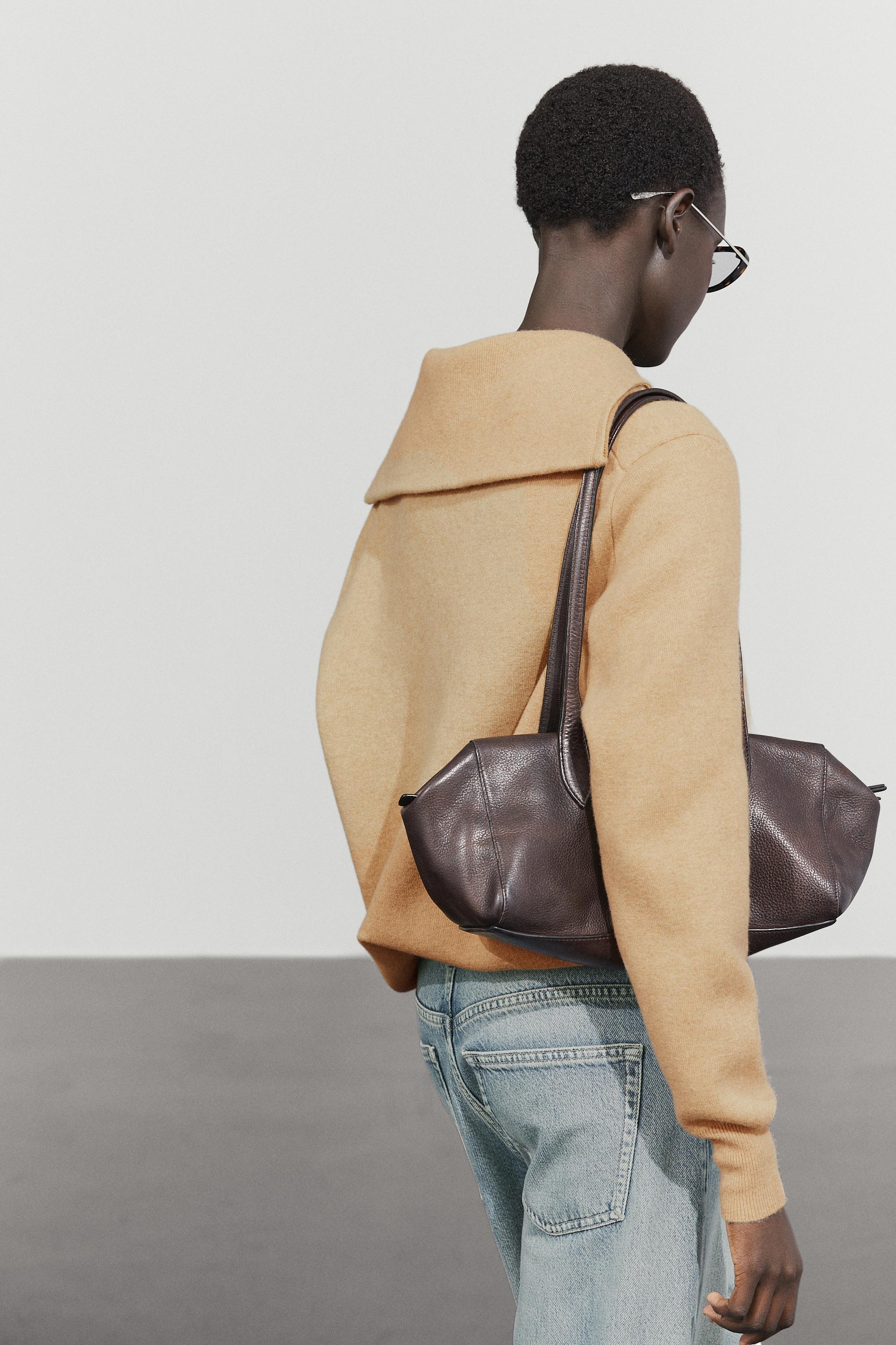 Wide collar zip-up knit sweater — CAMEL