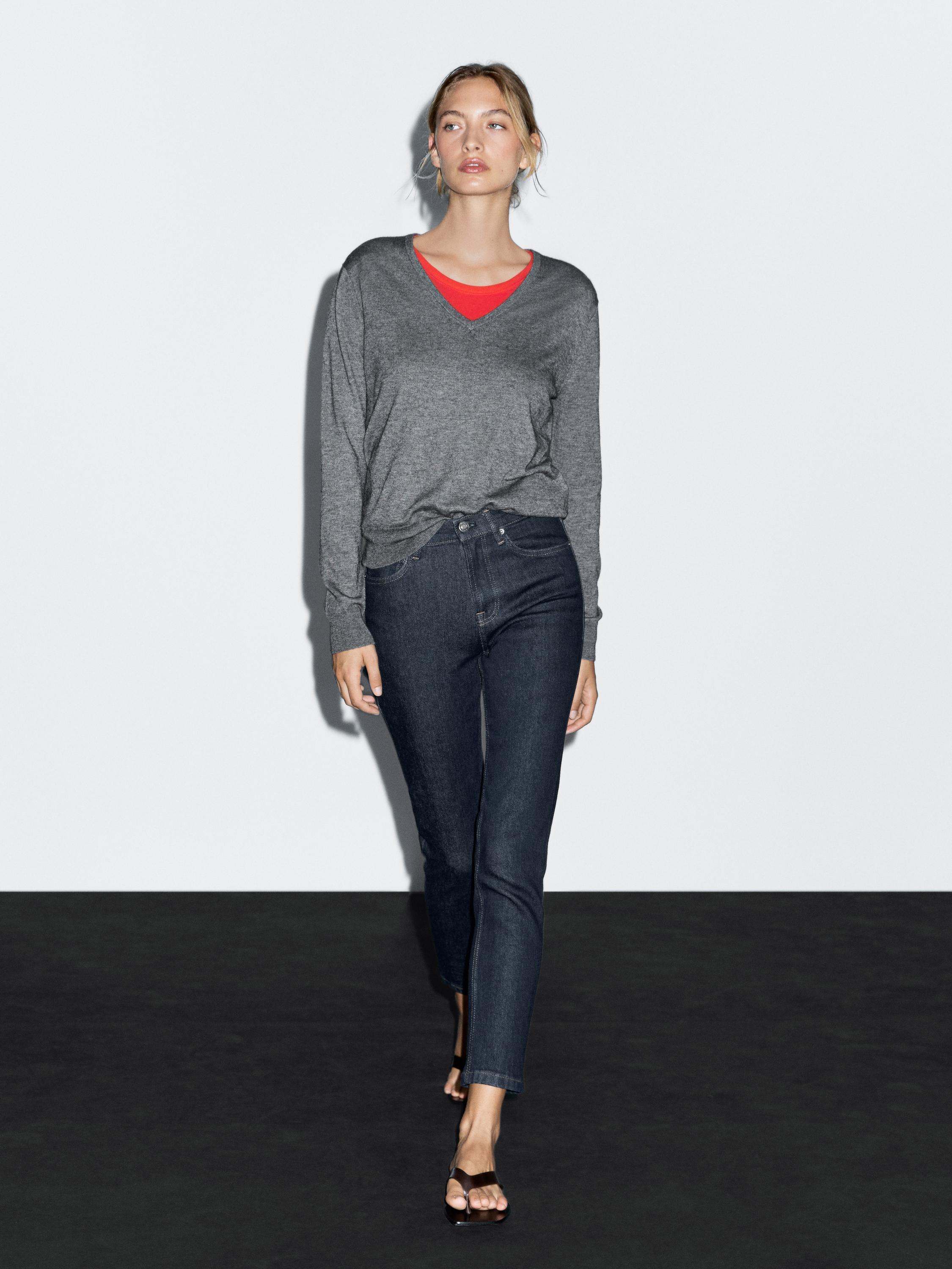 Mid-rise cropped slim fit jeans