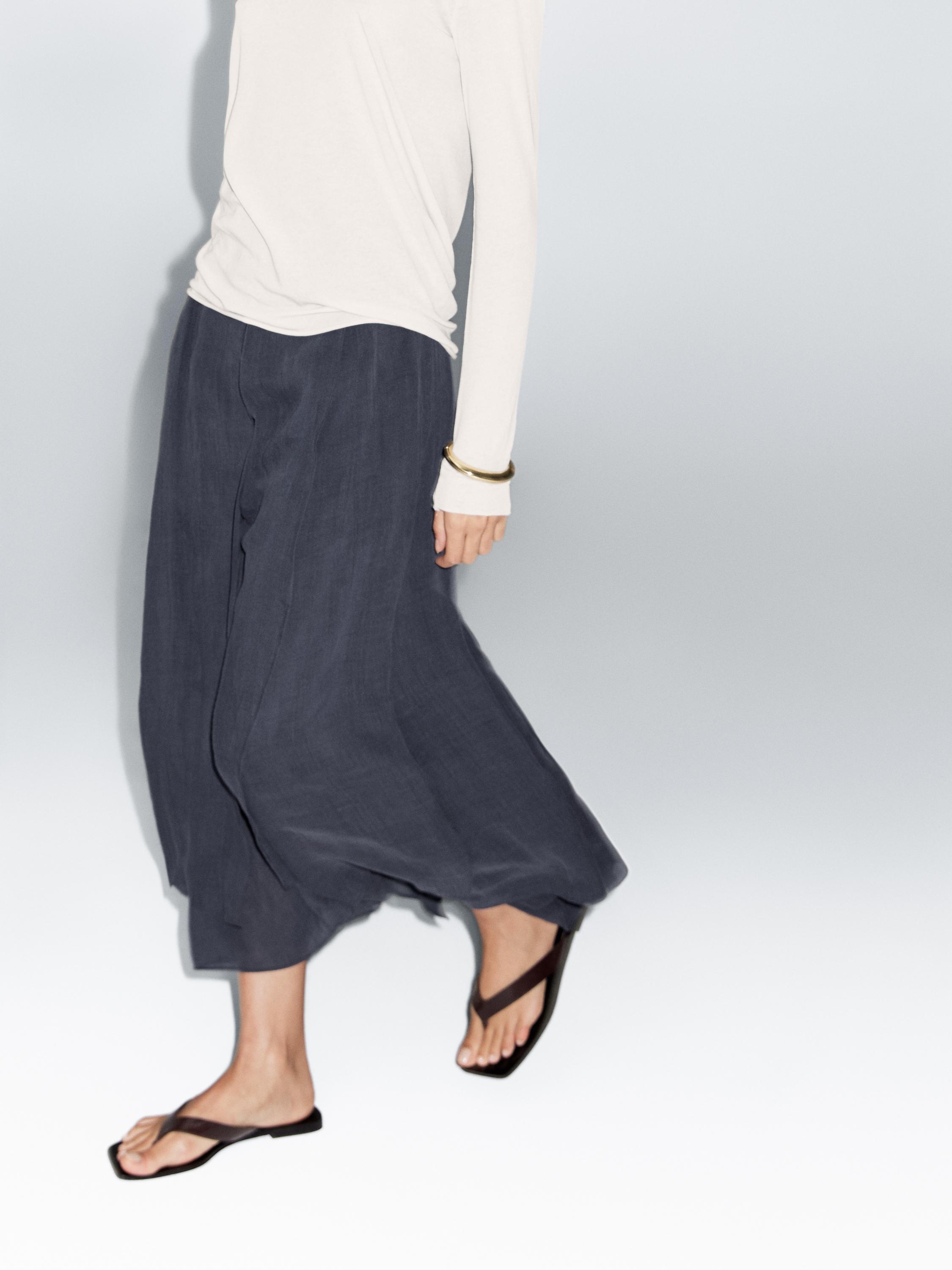 Long flowing skirt with ruffles