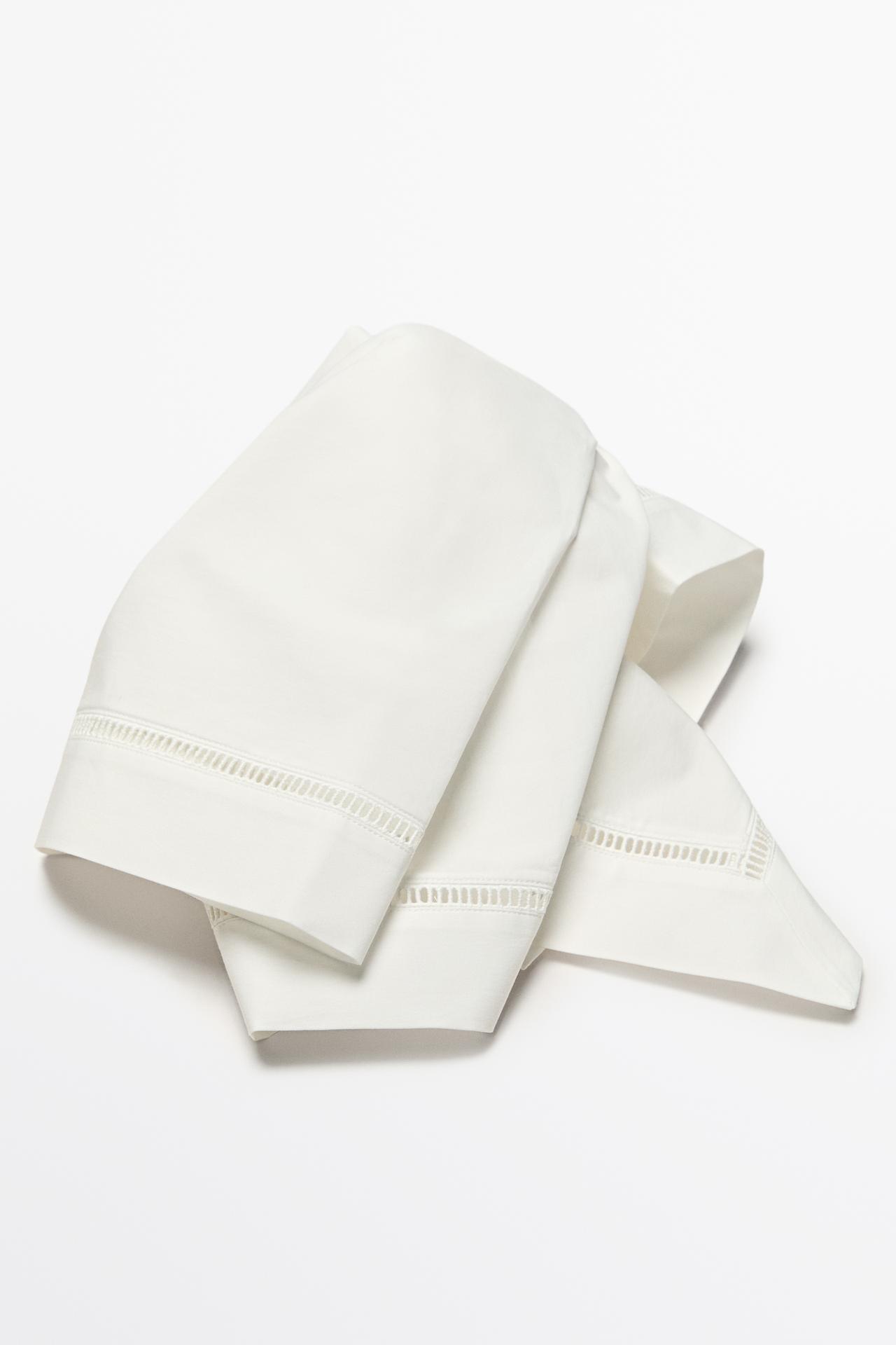 100% Cotton Bandana - STUDIO — Off white